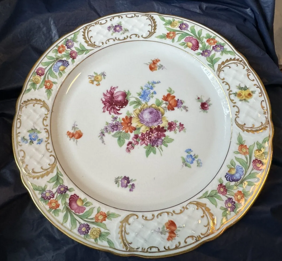 Schumann Empress Floral Dinner Plate