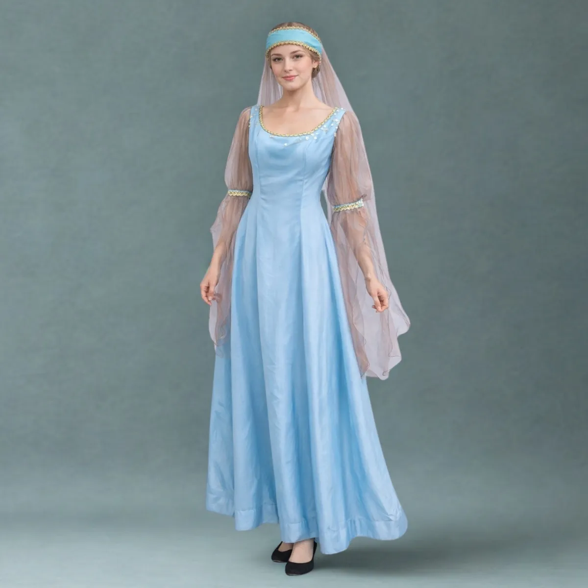 Dangiškoji dvaro dama (viduramžių stiliaus kostiumas)