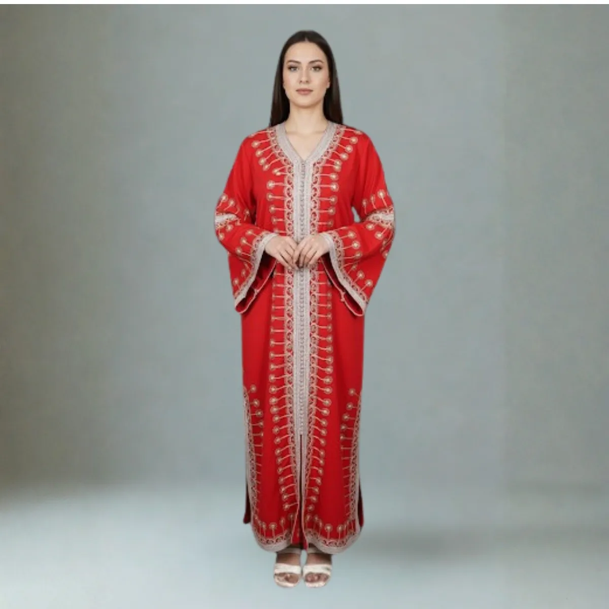 Raudonoji sultono viešnia (tradicinė arabų kraštų dželaba)