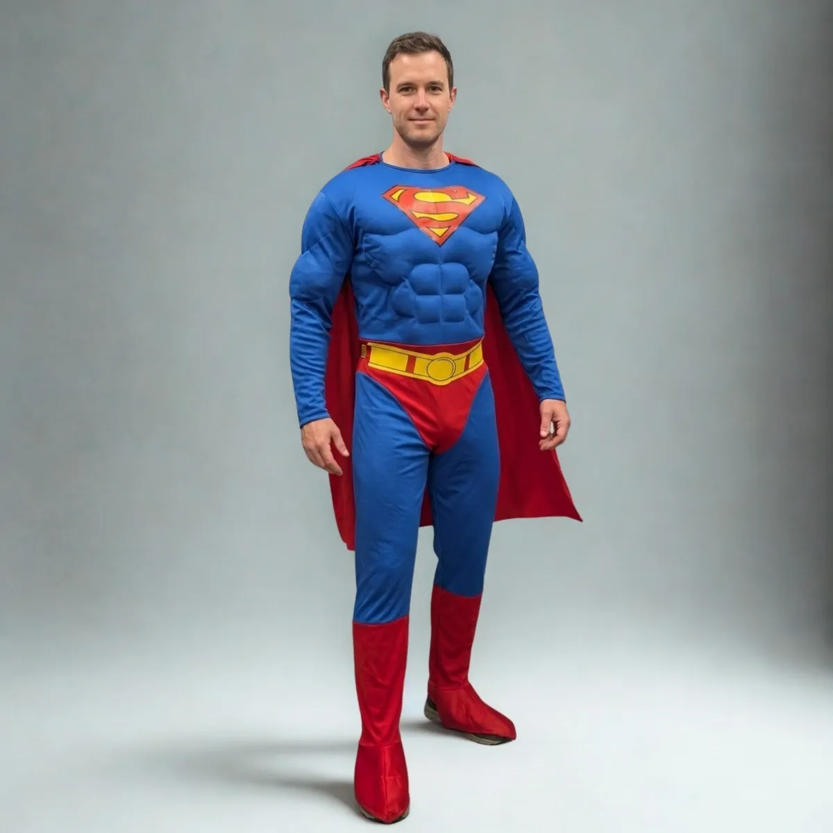 Supermeno stiliaus superherojaus kostiumas