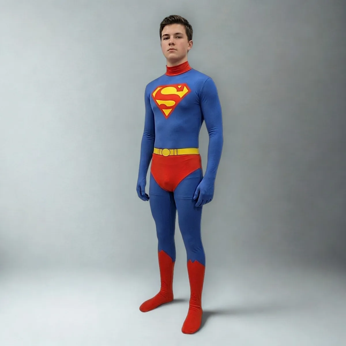 Supermeno tipo superherojaus kostiumas jaunuoliui (13-14 m.)