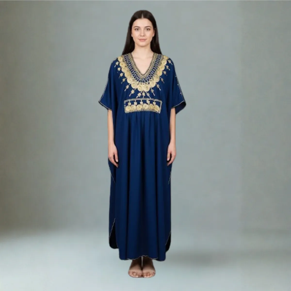 Mėlynoji Nilo karalienė (tradicinė arabų kraštų dželaba)