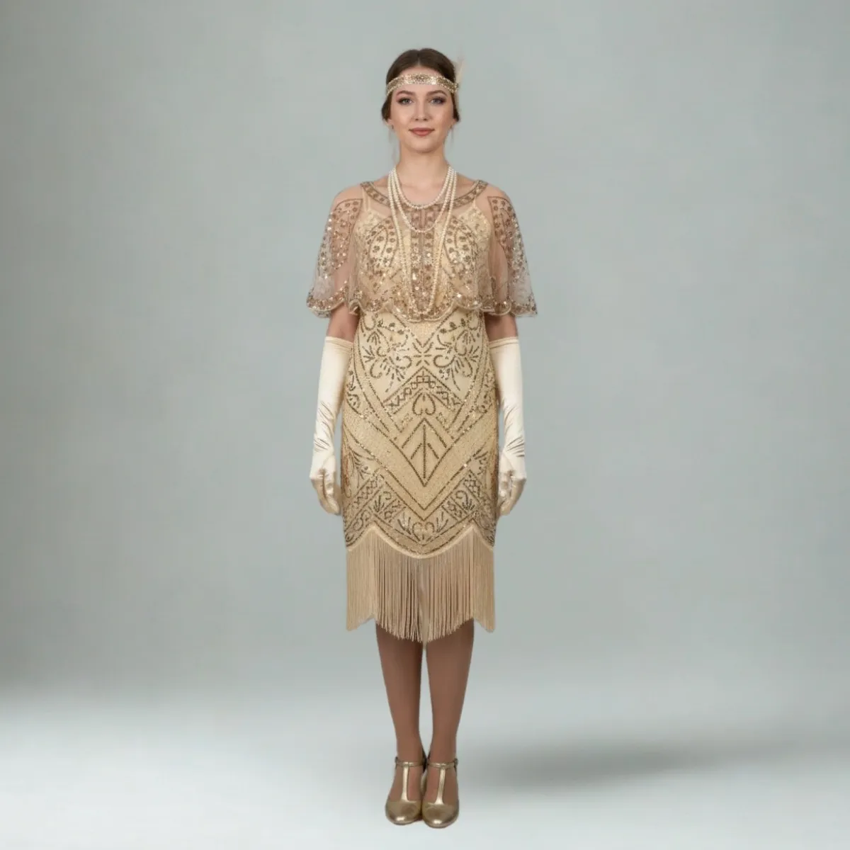 Auksinė Gatsby stiliaus suknelė su kutais