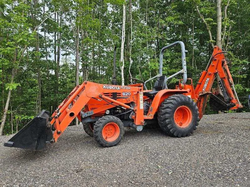 Kubota B20 Front Loader Tractor