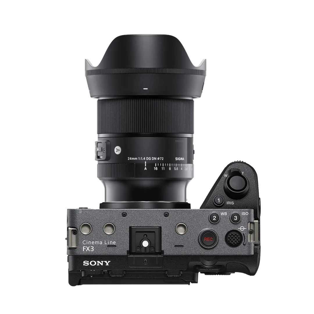 Sony FX3 + 24mm Lens