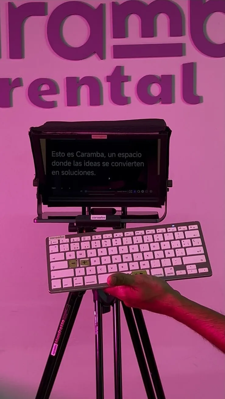 Combo Teleprompter y Trípode
