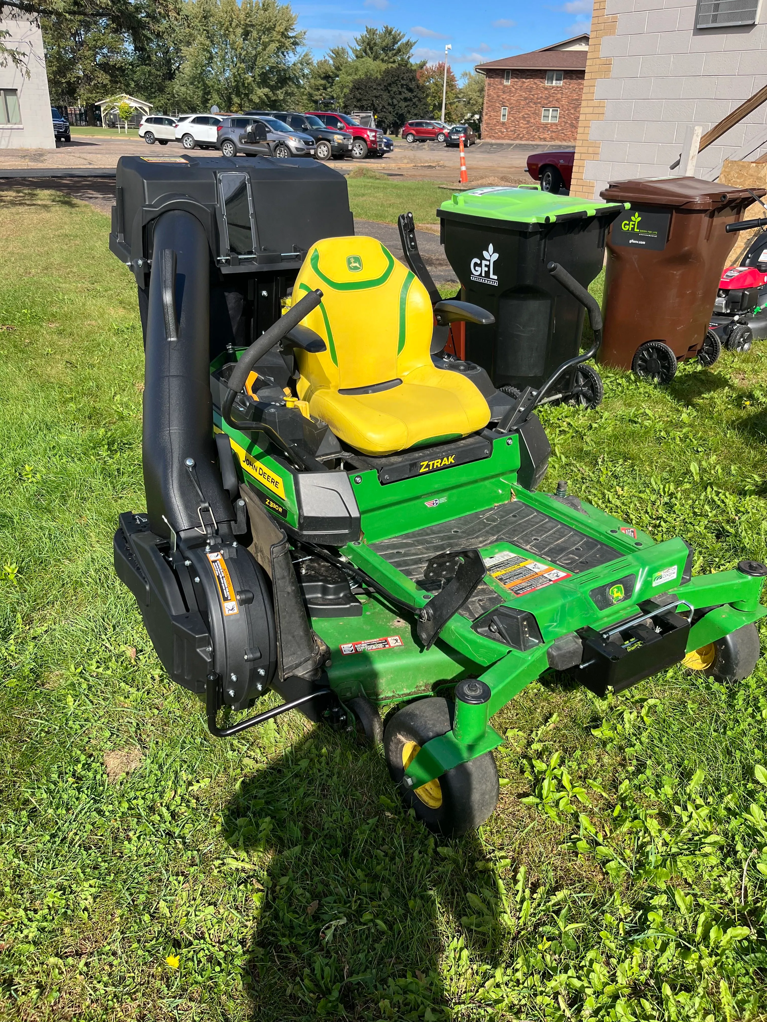 48" Zero Turn Mower w/ Bagger