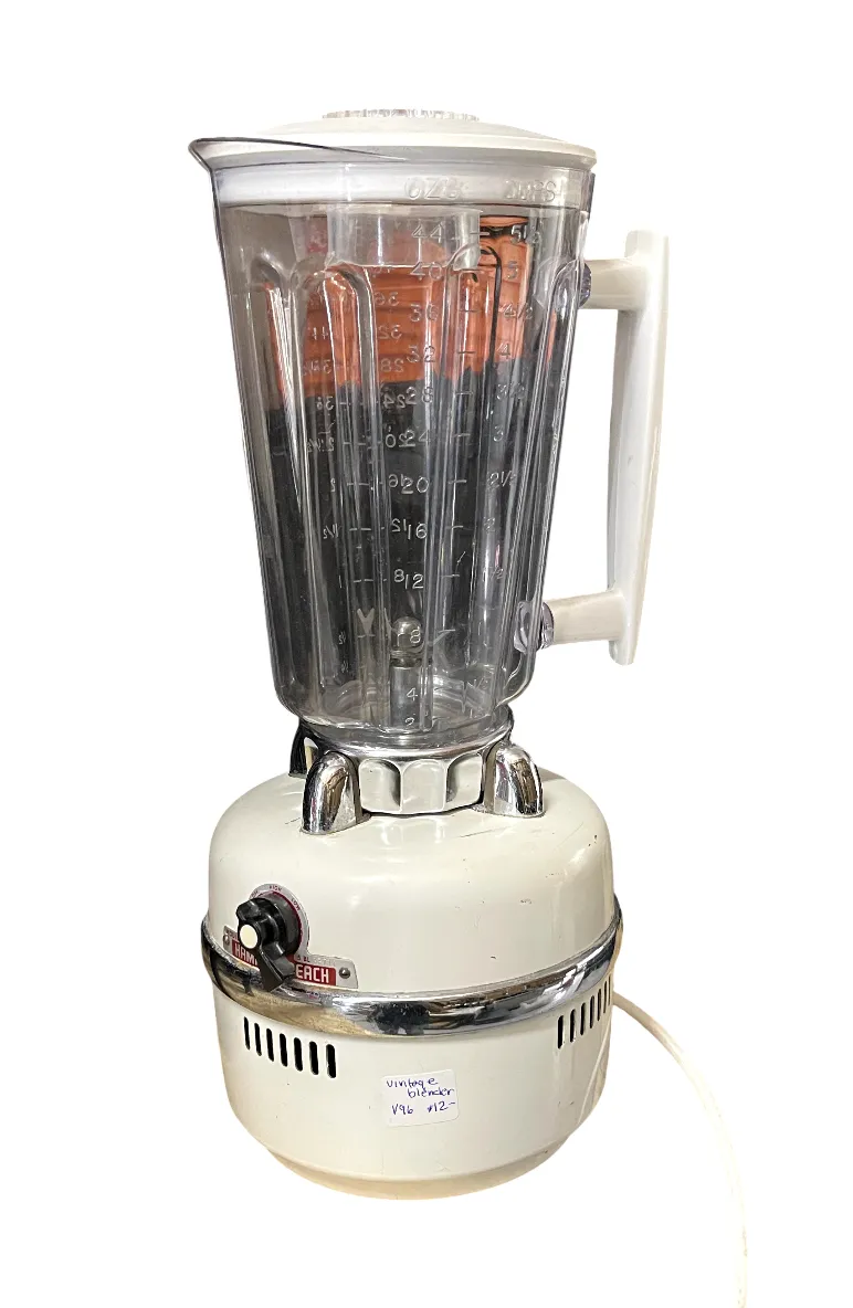 Retro Blender White