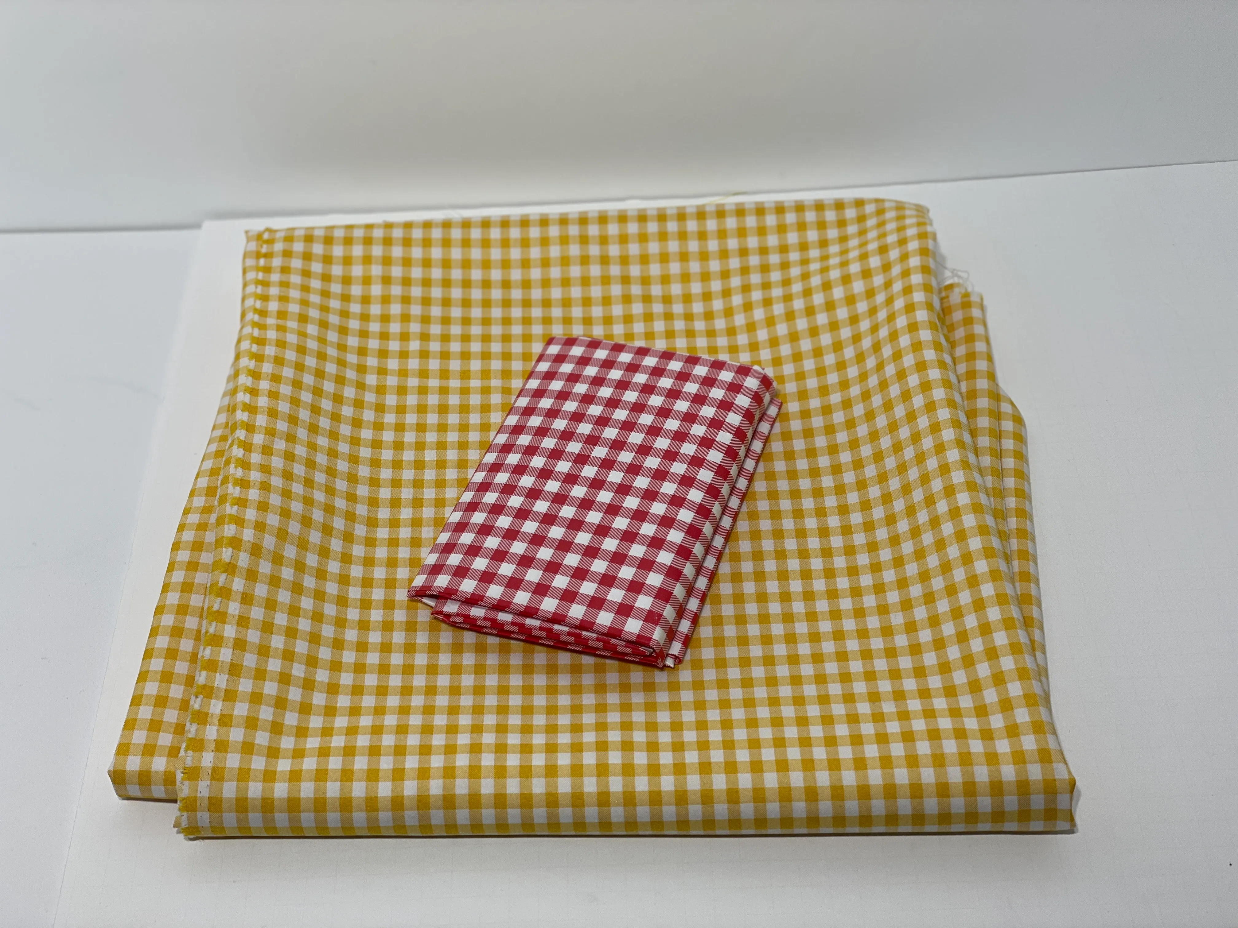 Tablecloth - Picnic - Yellow & Red - 2 pece