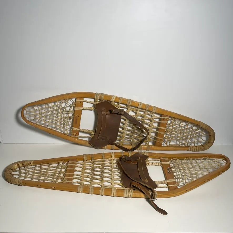 Snowshoes - Vintage - Wood - Pair of 2