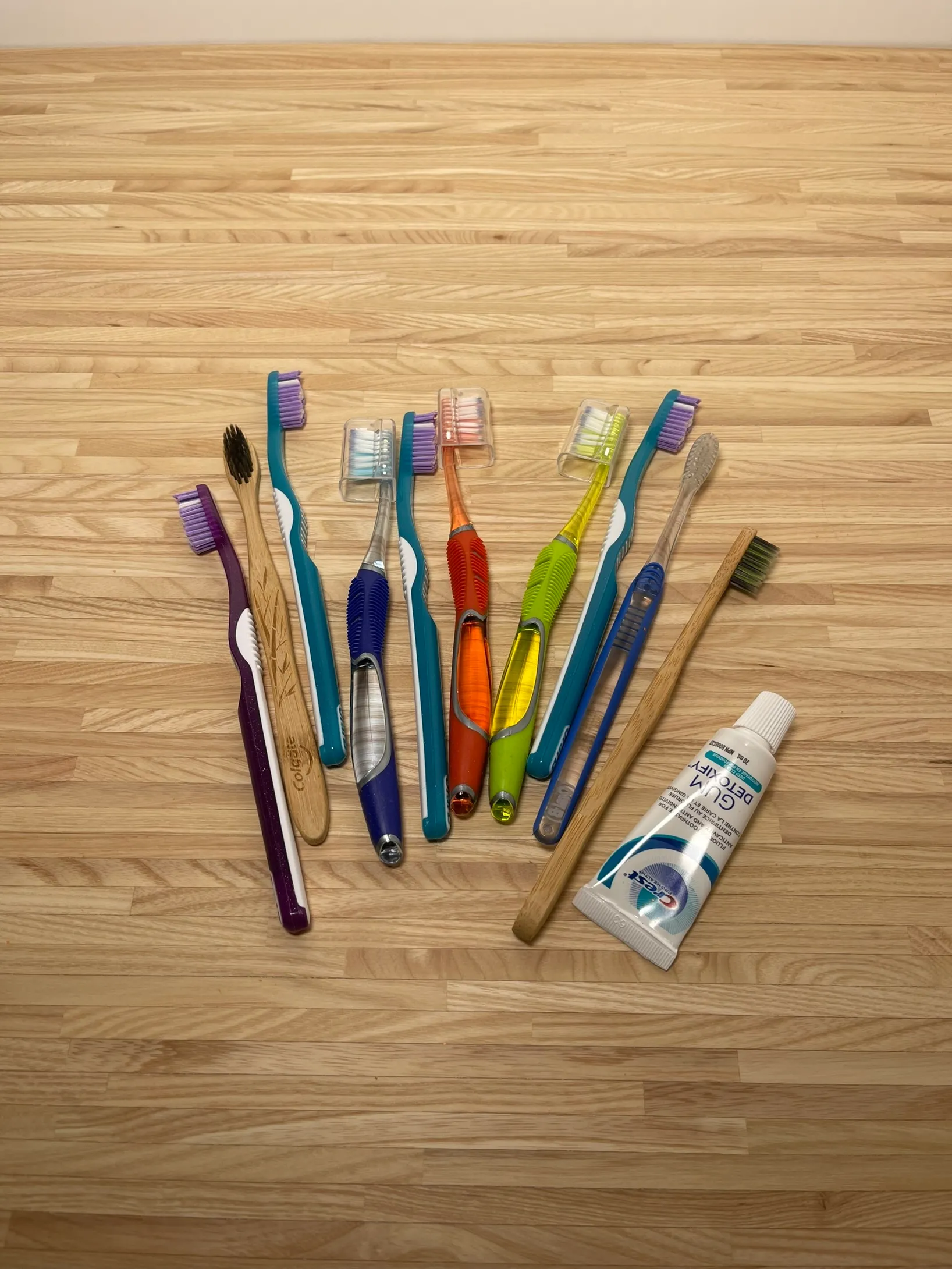 Assorted Dental Washroom Objects