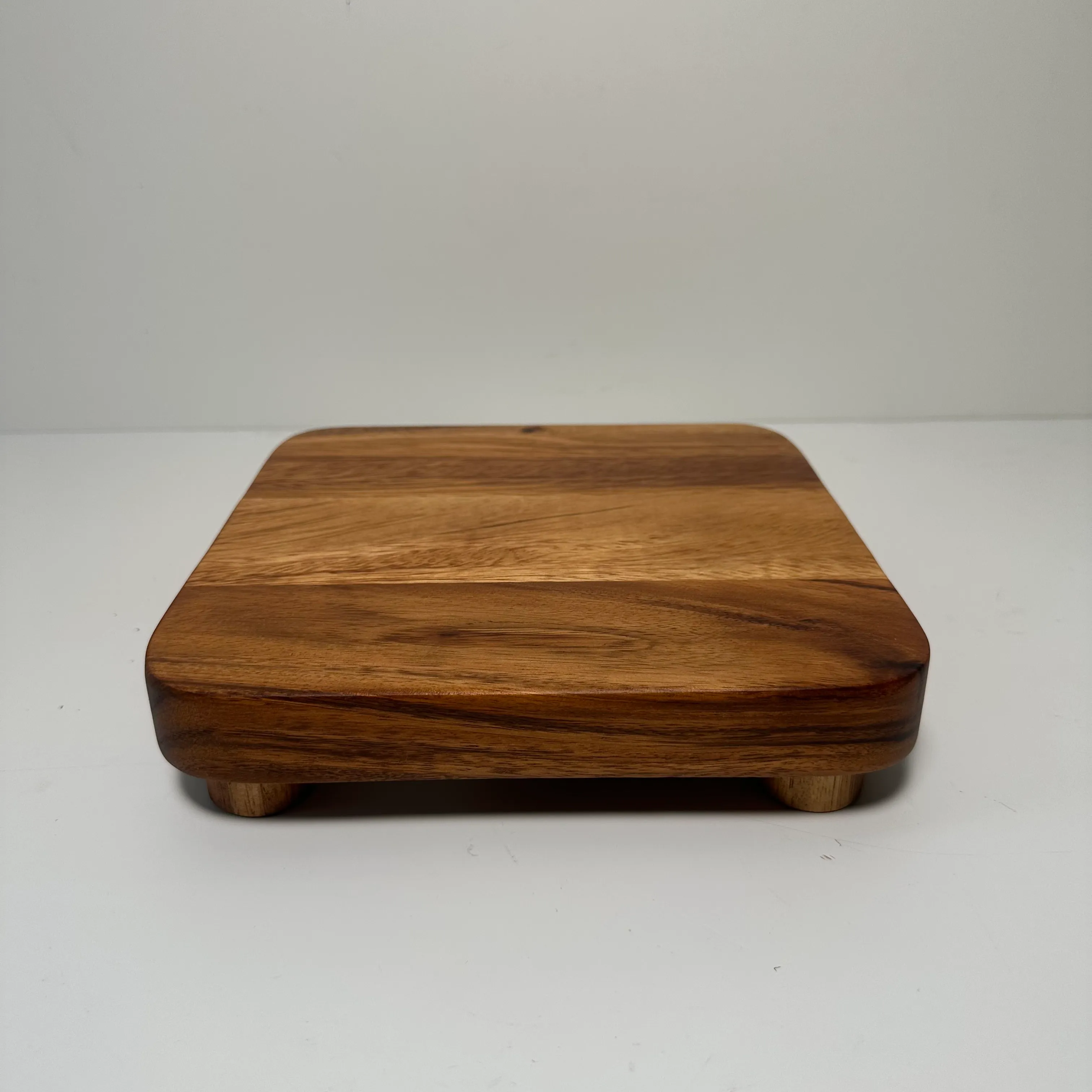 Cutting Board - Raised Base - Wood