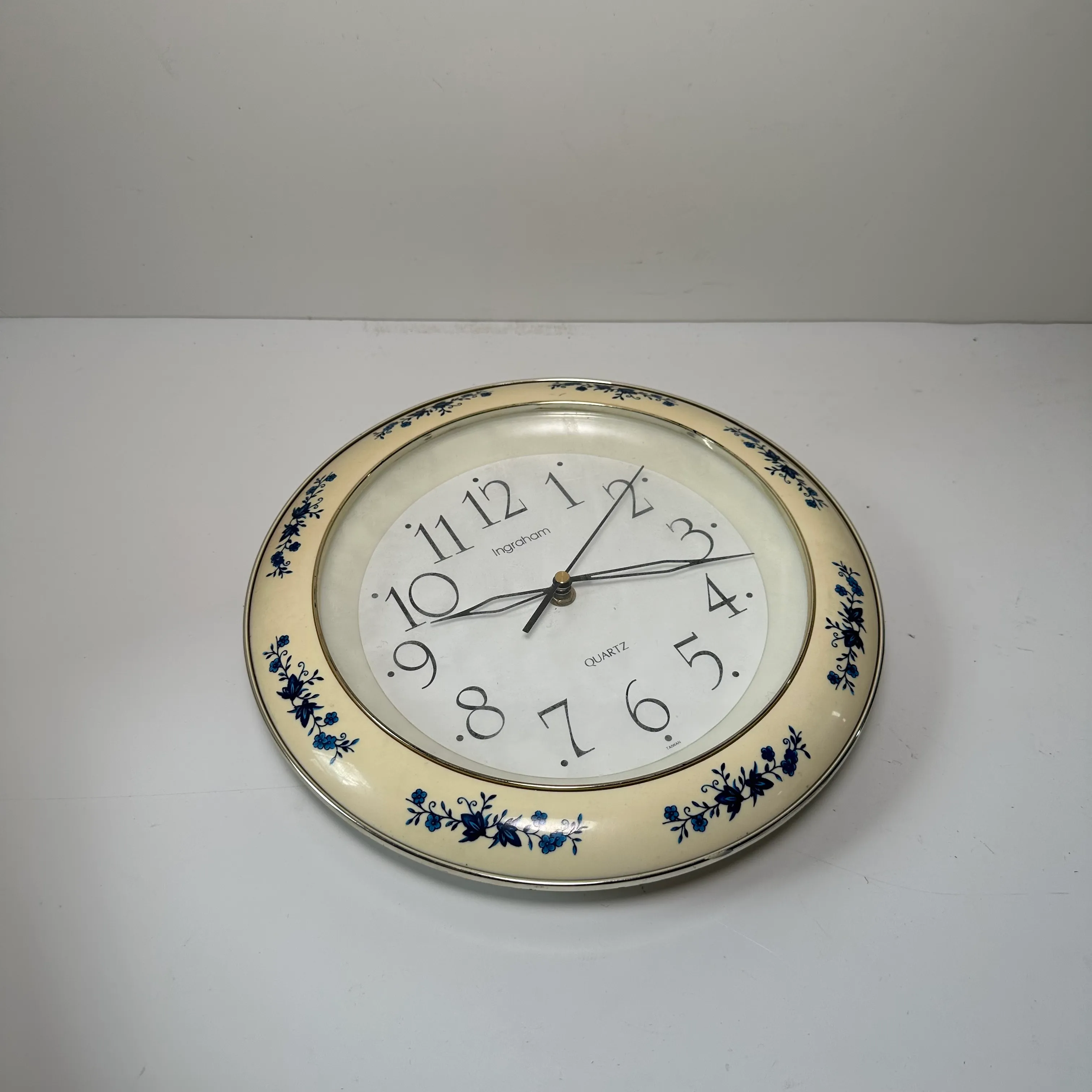 Vintage Clock - Floral - Blue/Cream