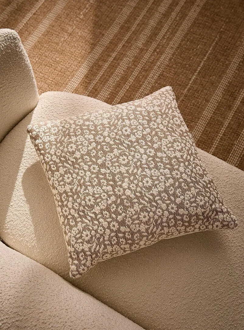 Throw Pillow - Floral - Beige/White