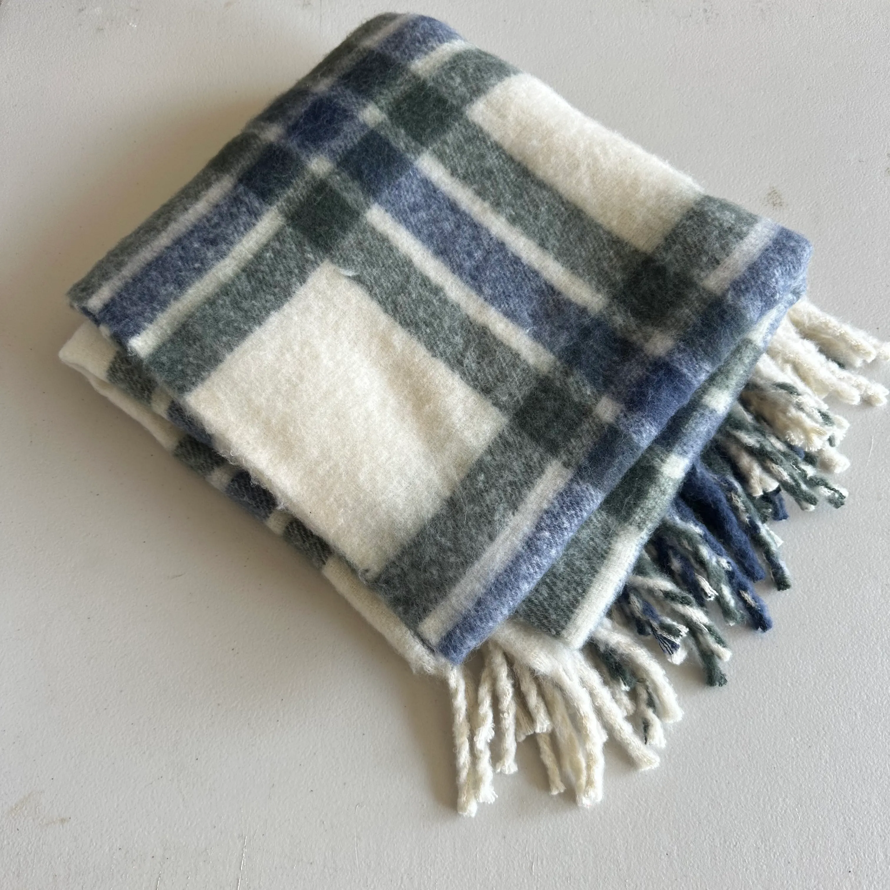 Throw Blanket - Checkered - Green/White/Blue