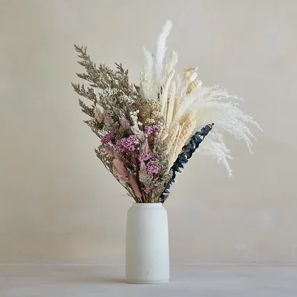 Dried Flowers Composition