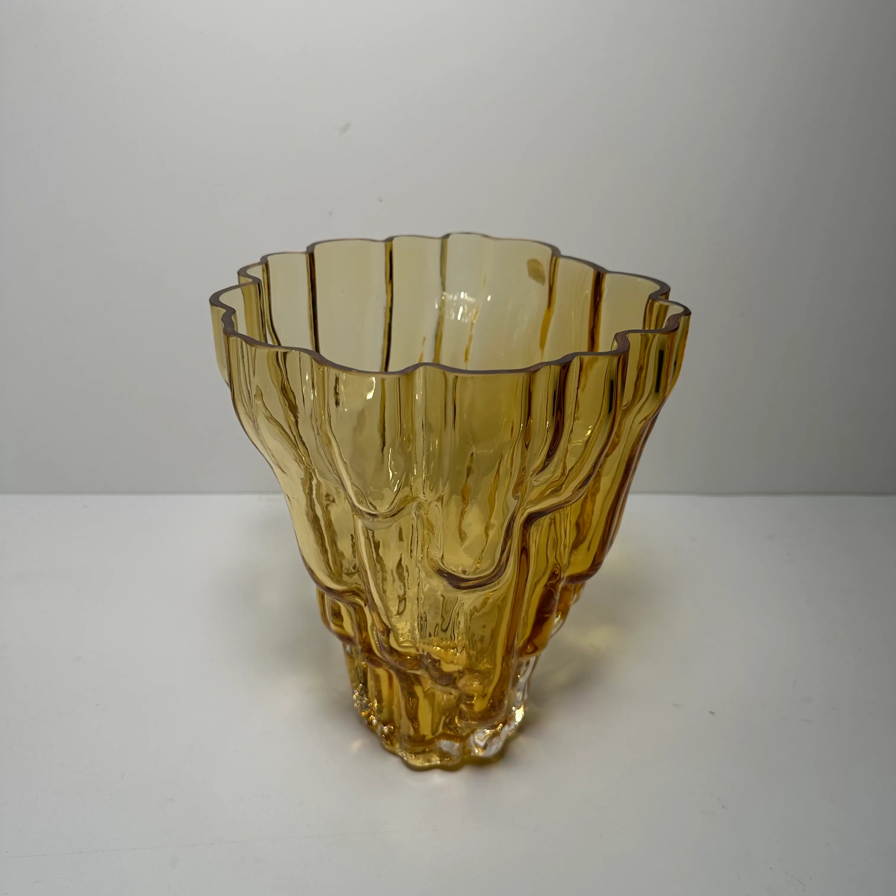 Vase - Iceberg - Yellow Glass
