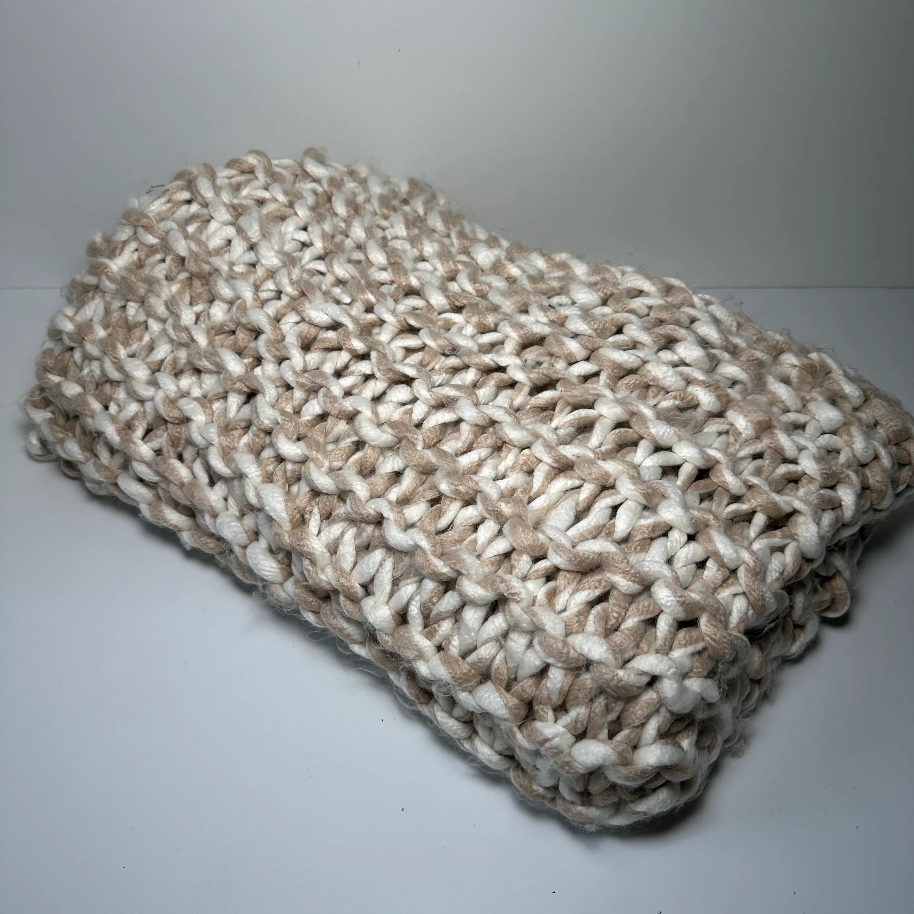 Throw Blanket - Large - White/Beige - Crochet