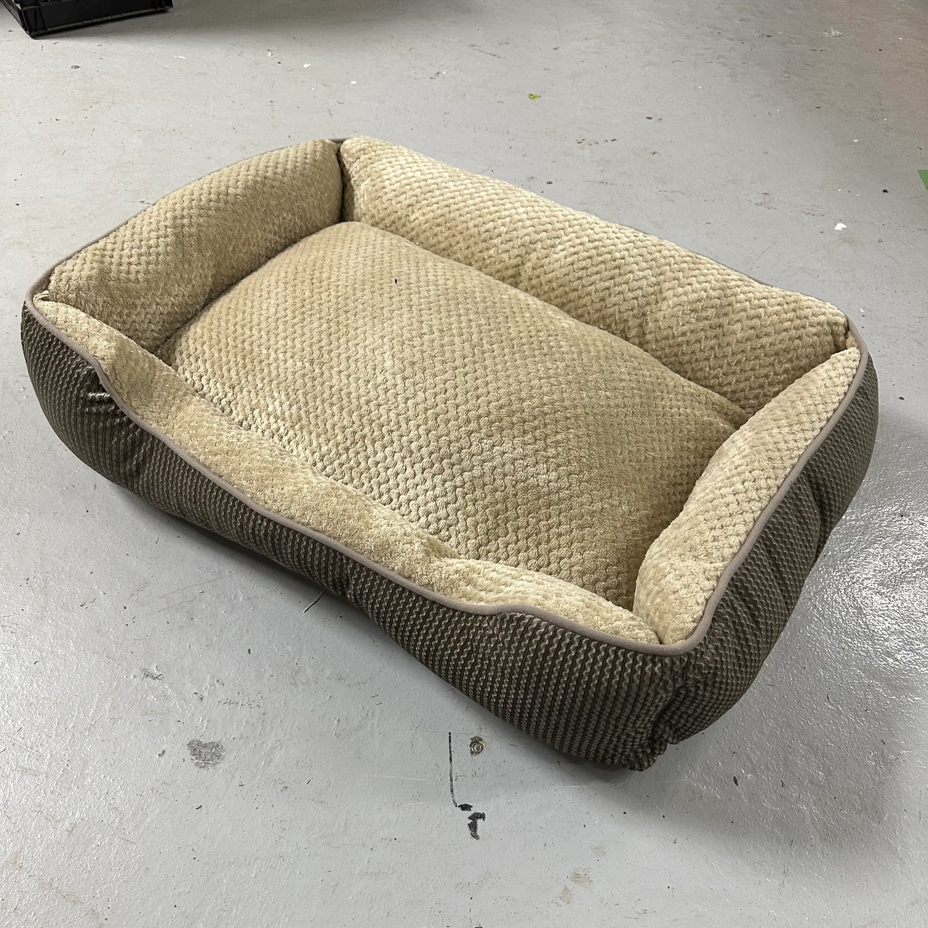 Dog Bed - Beige/Grey - Large