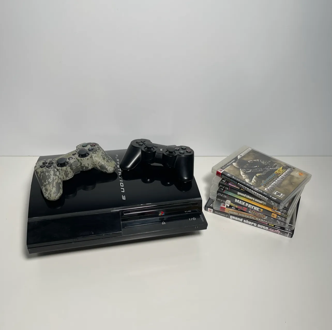 Play Station 3 - Game Console with Games - Black