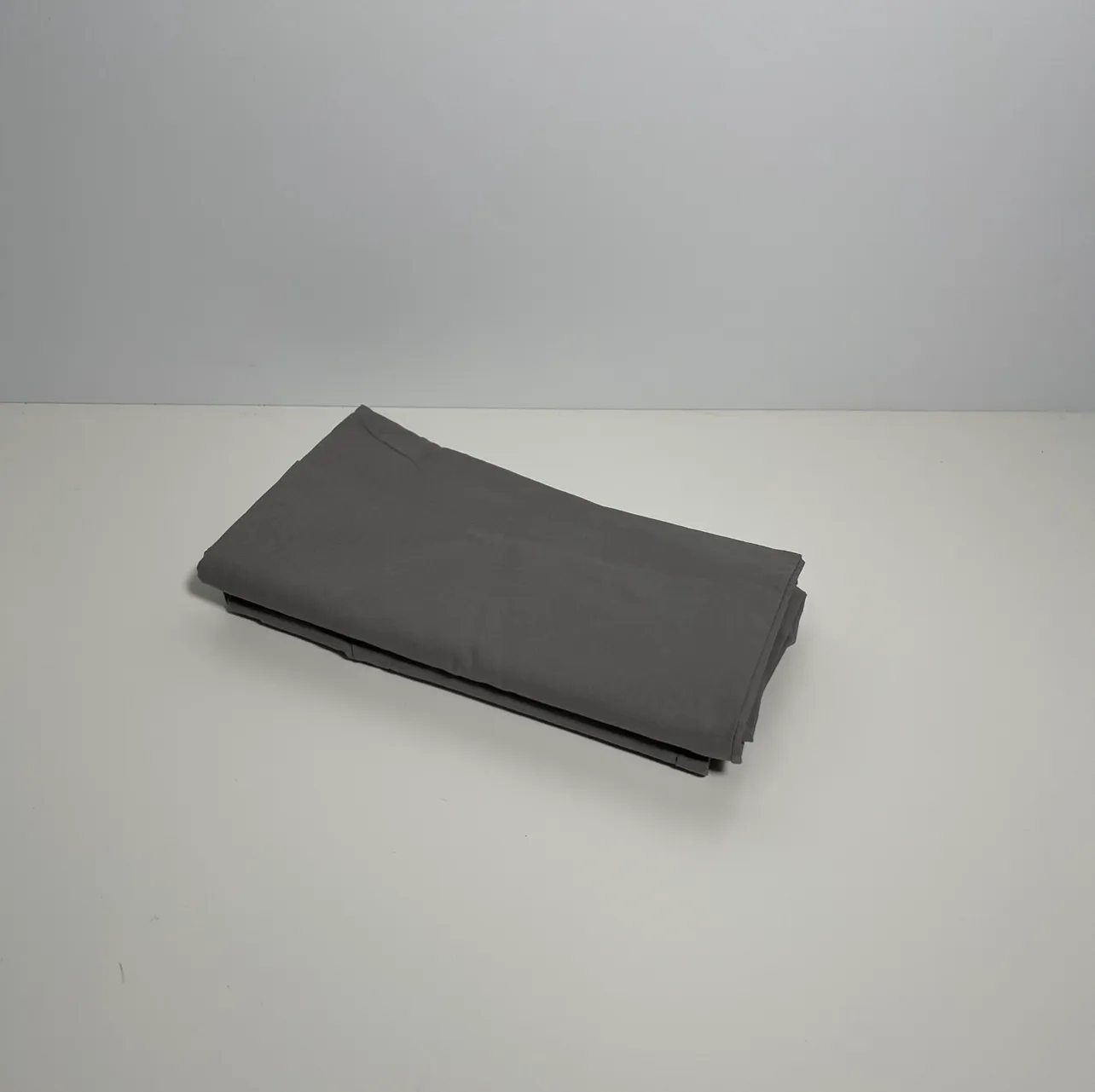 Bedding - Grey Sheets - 2 x Pillow / 1 x Flat / 1 x Fitted