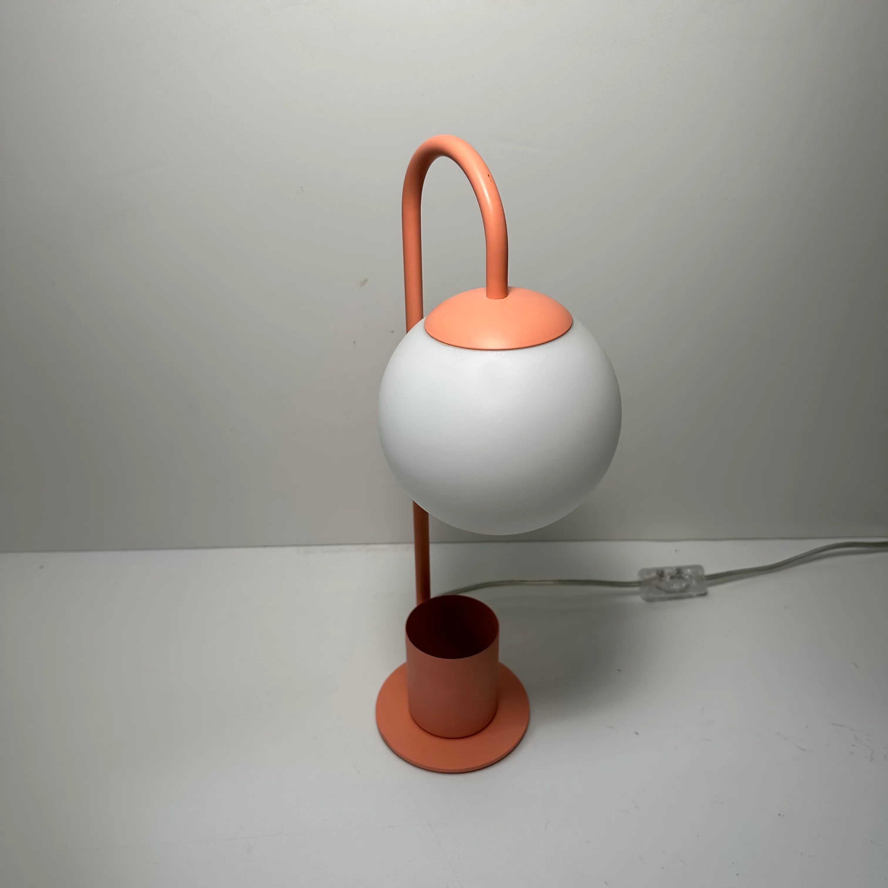 Lamp - Circular - Salmon