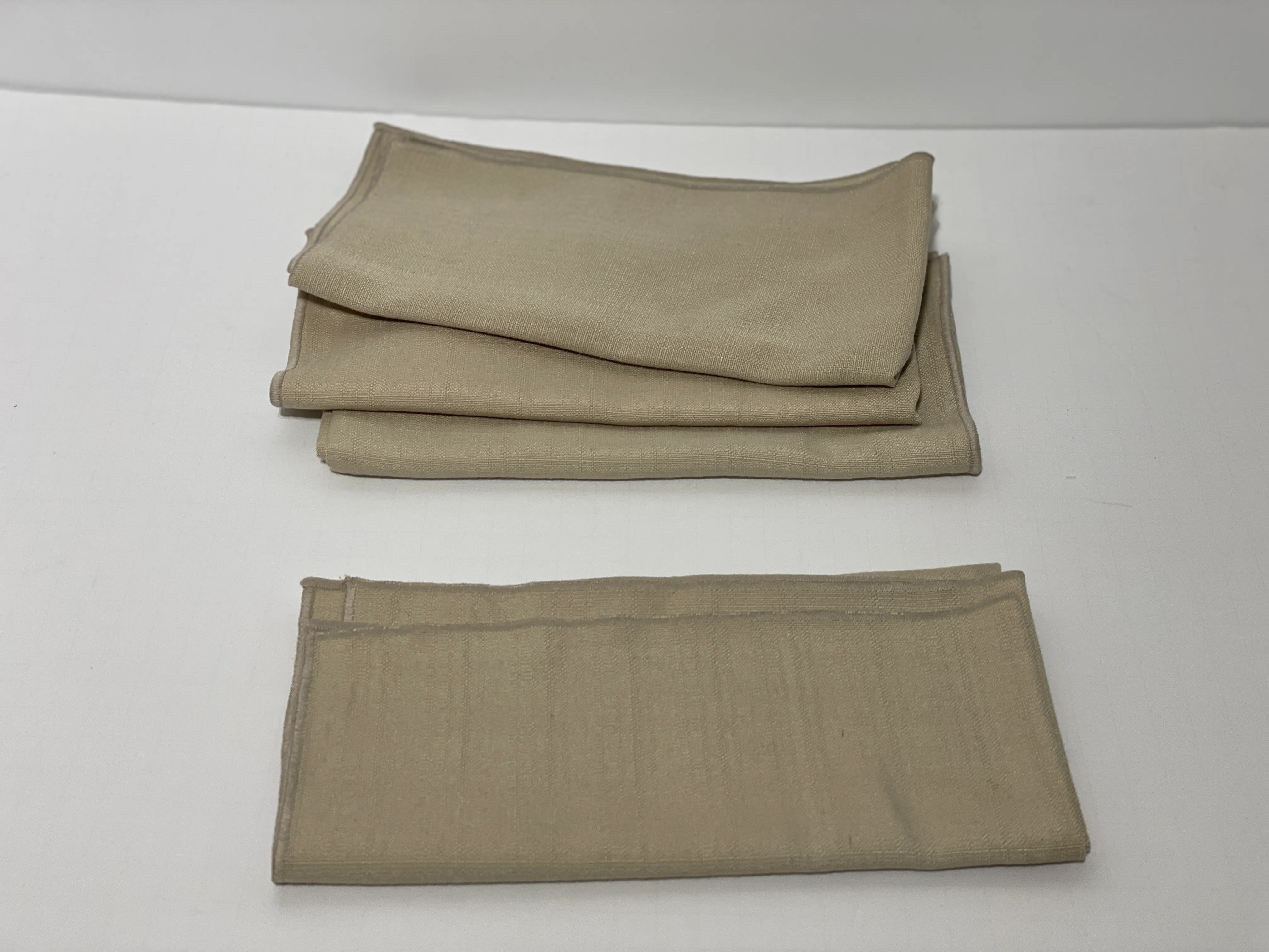 Napkin - Beige - 4pc + Table Runner