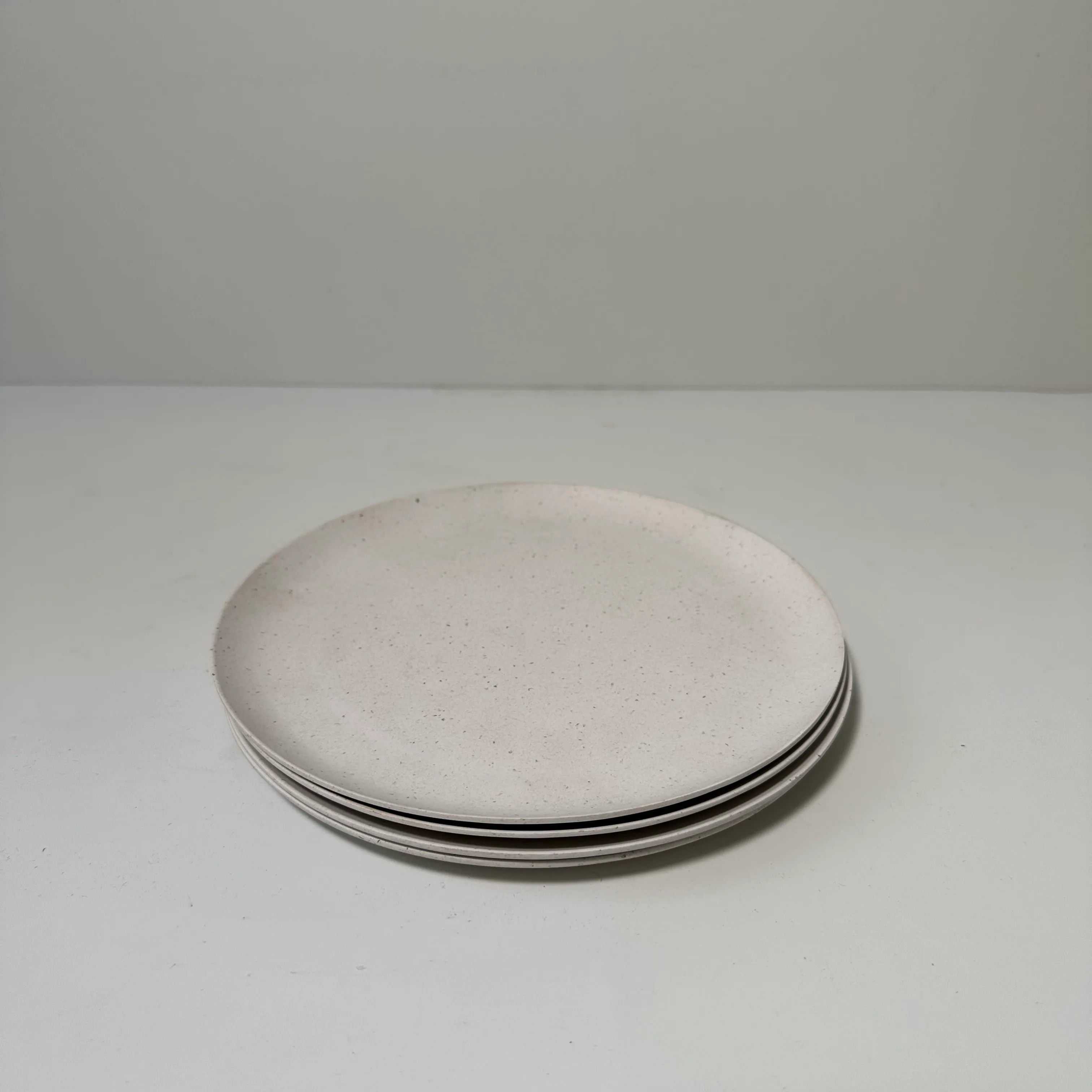 Speckled Plastic Plates - White - Set of 4