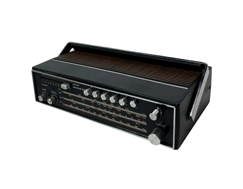 Vintage Radio w/ Handle