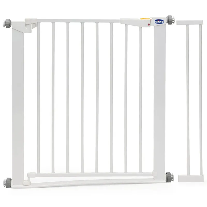 Chicco Safety Baby Fence Gate + Extension