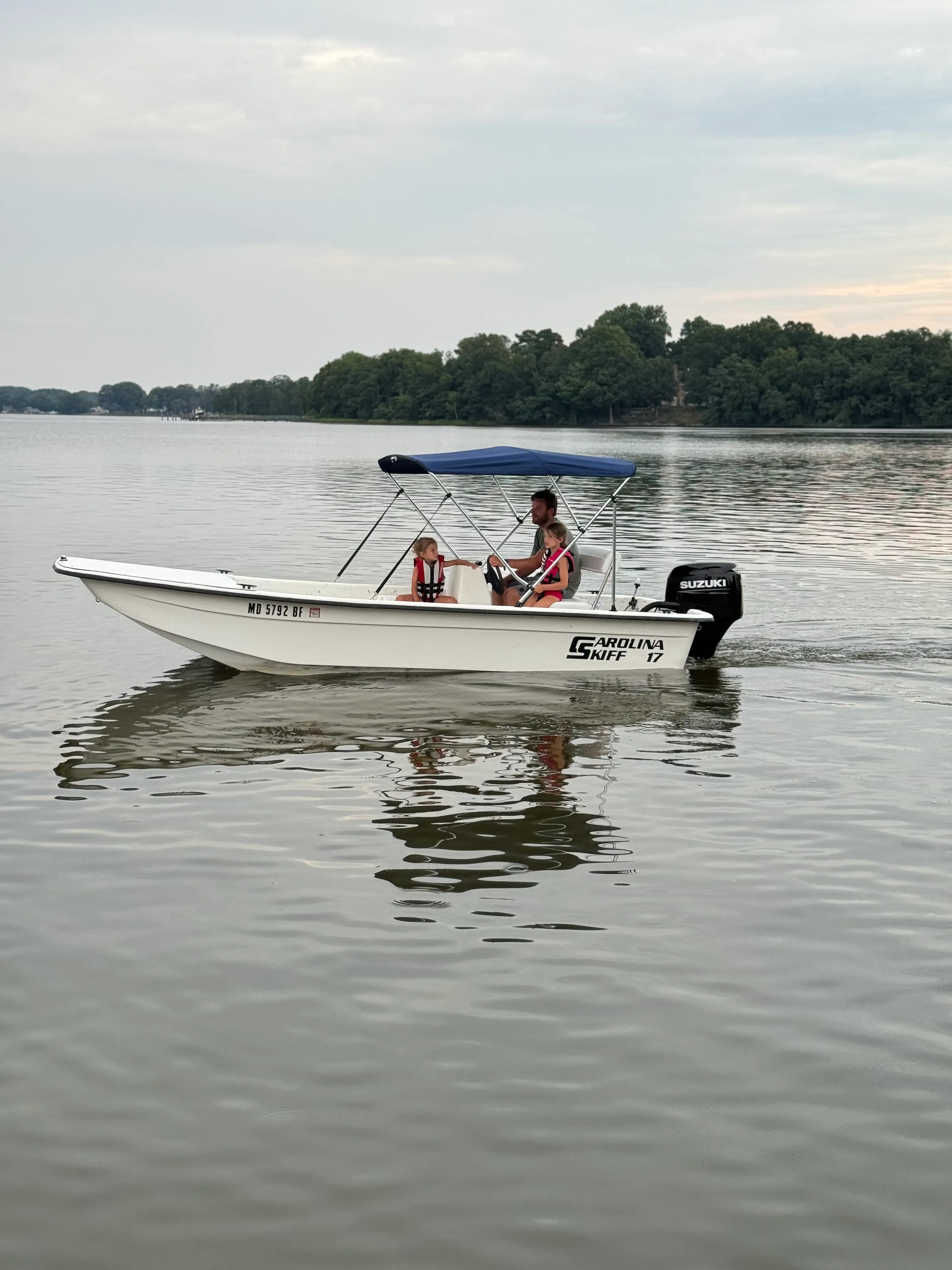 17 foot Carolina Skiff 