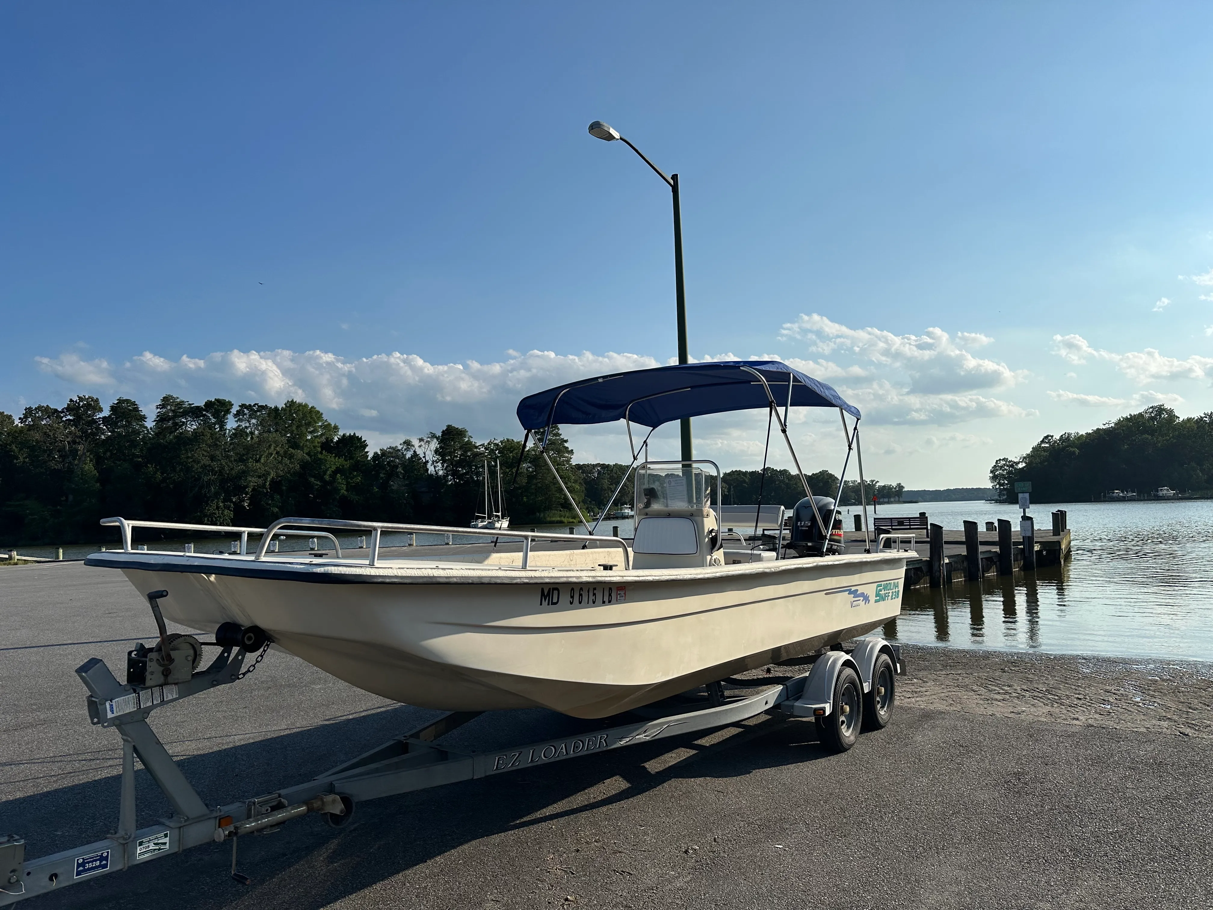 23 Ft. Carolina Skiff 