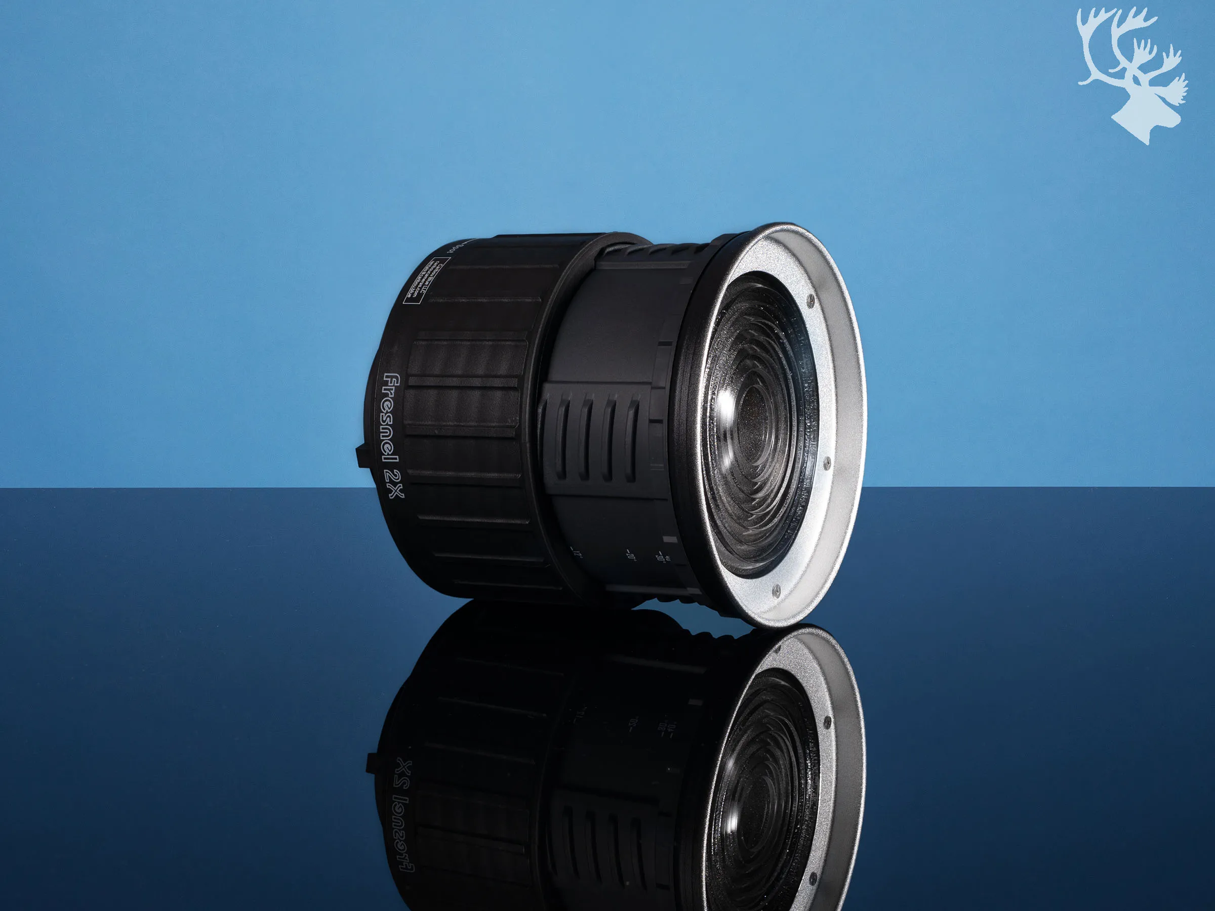 Aputure Fresnel 2x