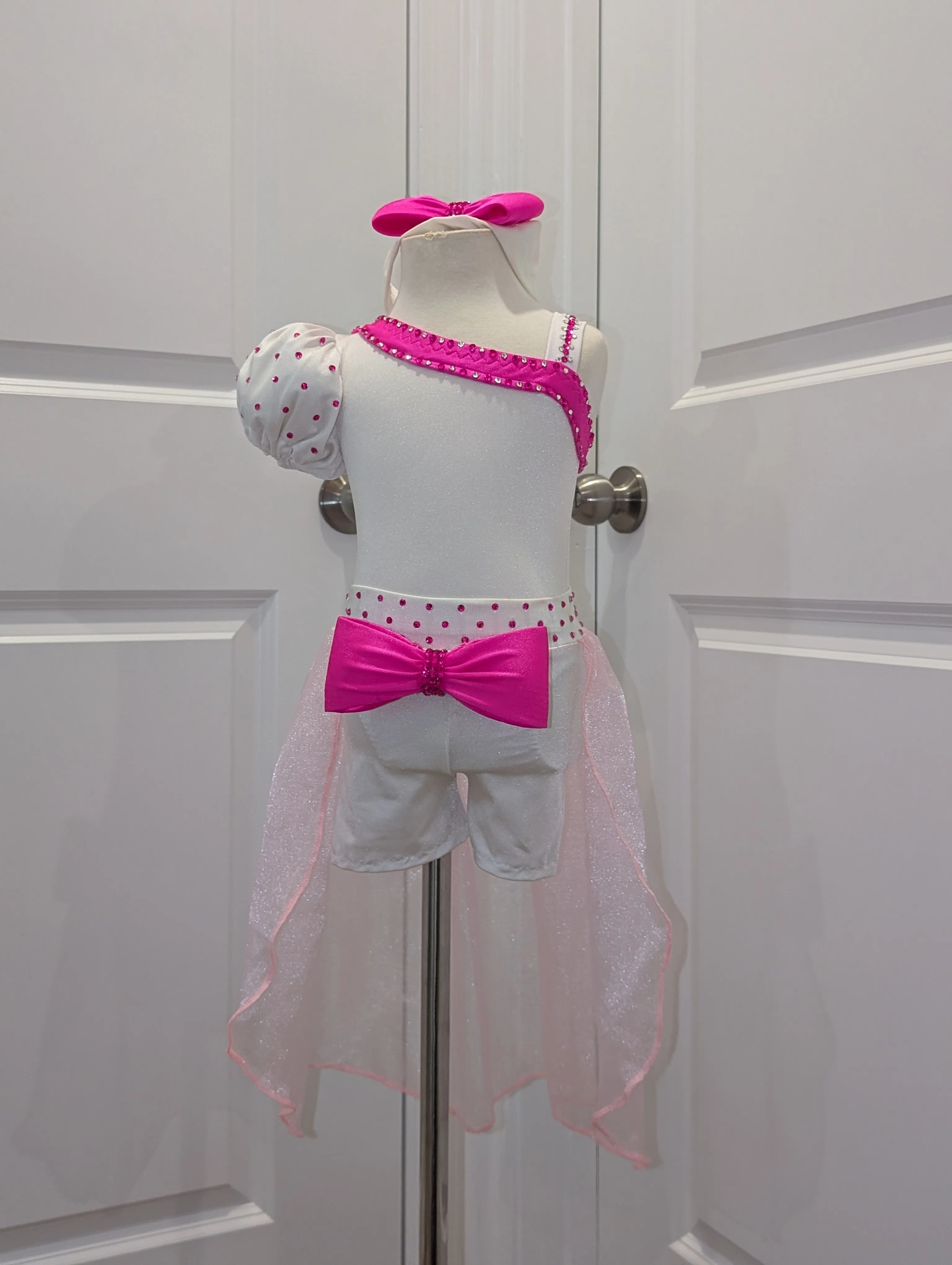 White and Pink Fun Fashion 