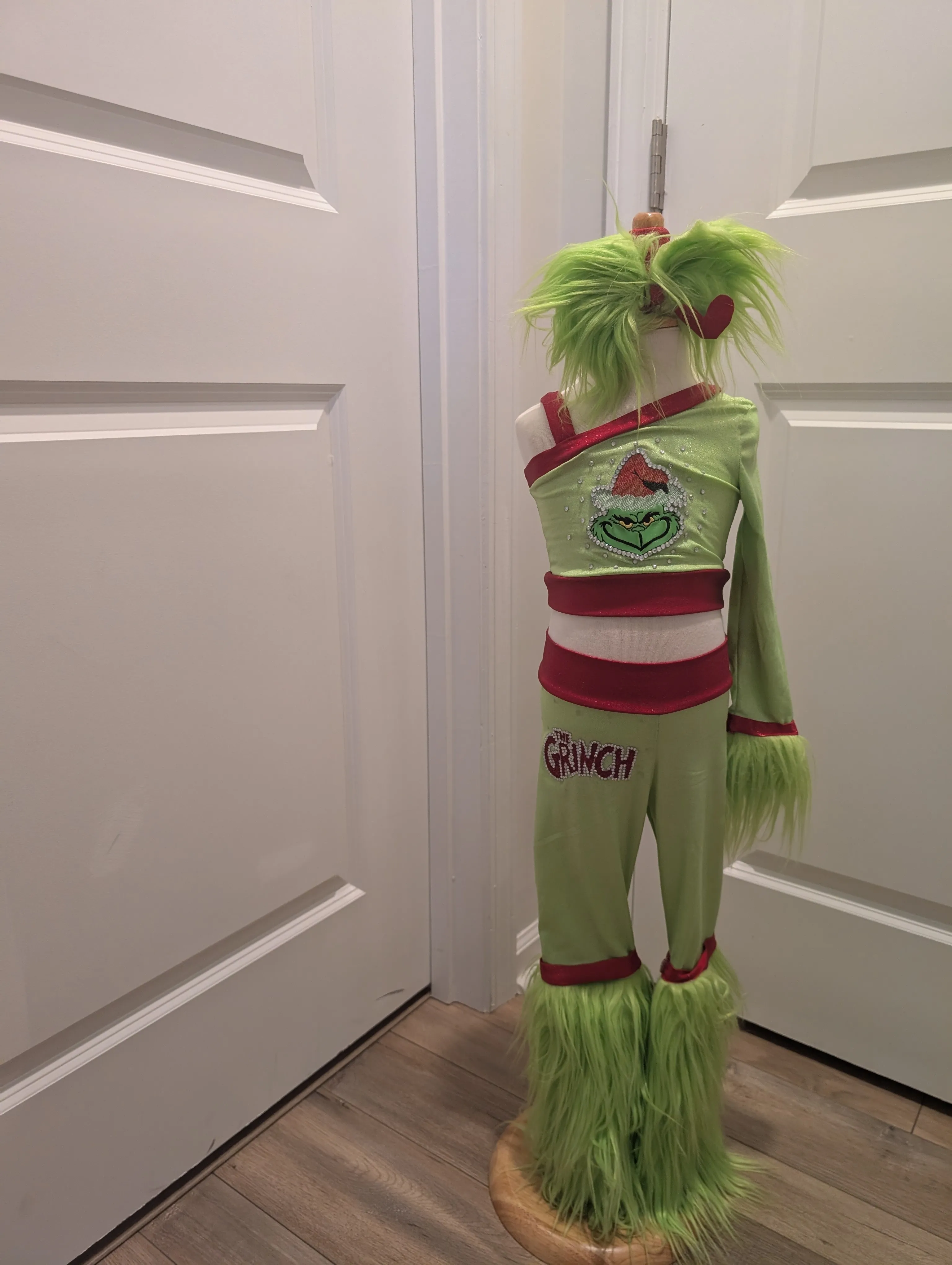 Red and Green Grinch Ooc