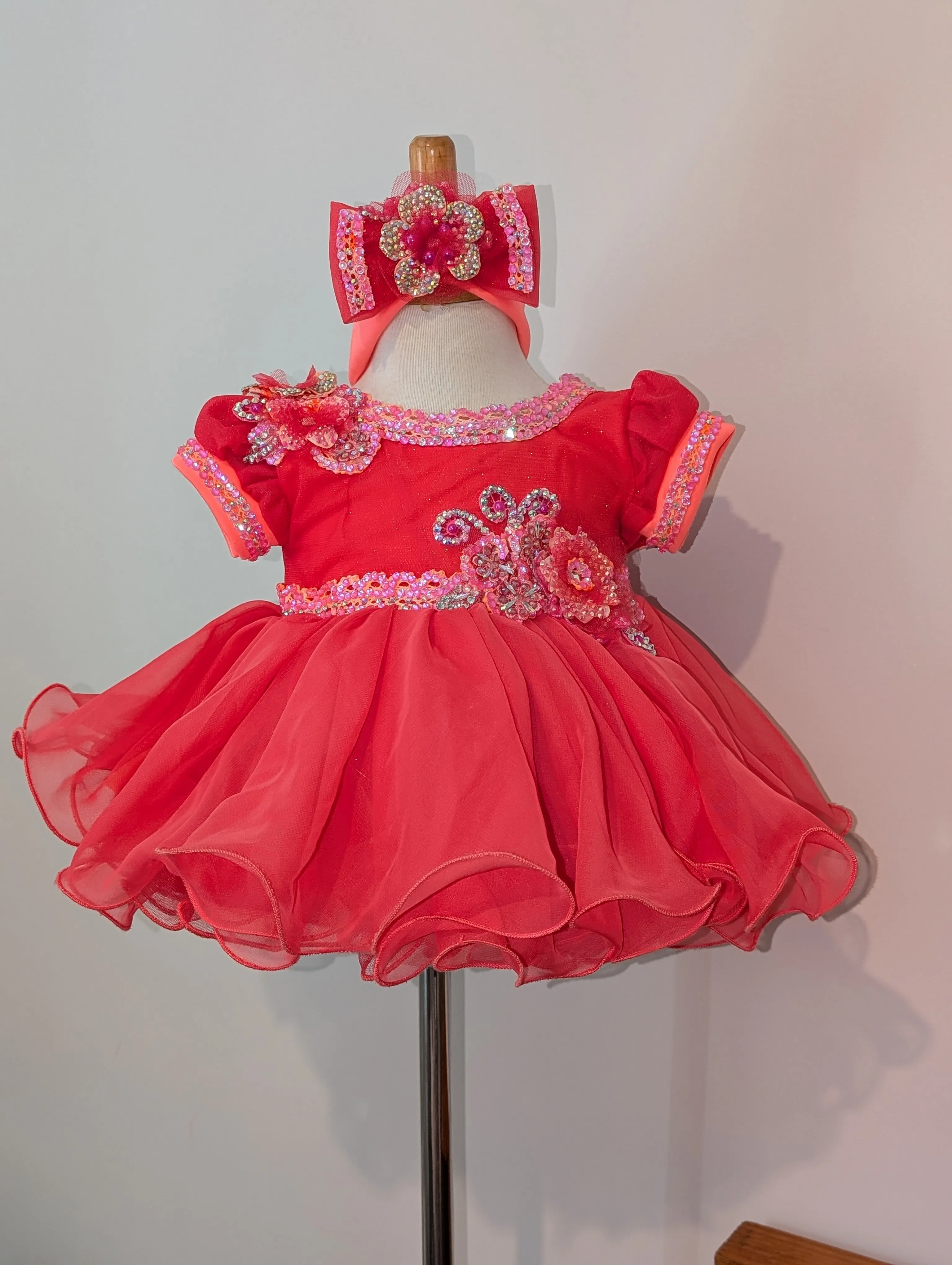 Mendy Sharp Semi Glitz 