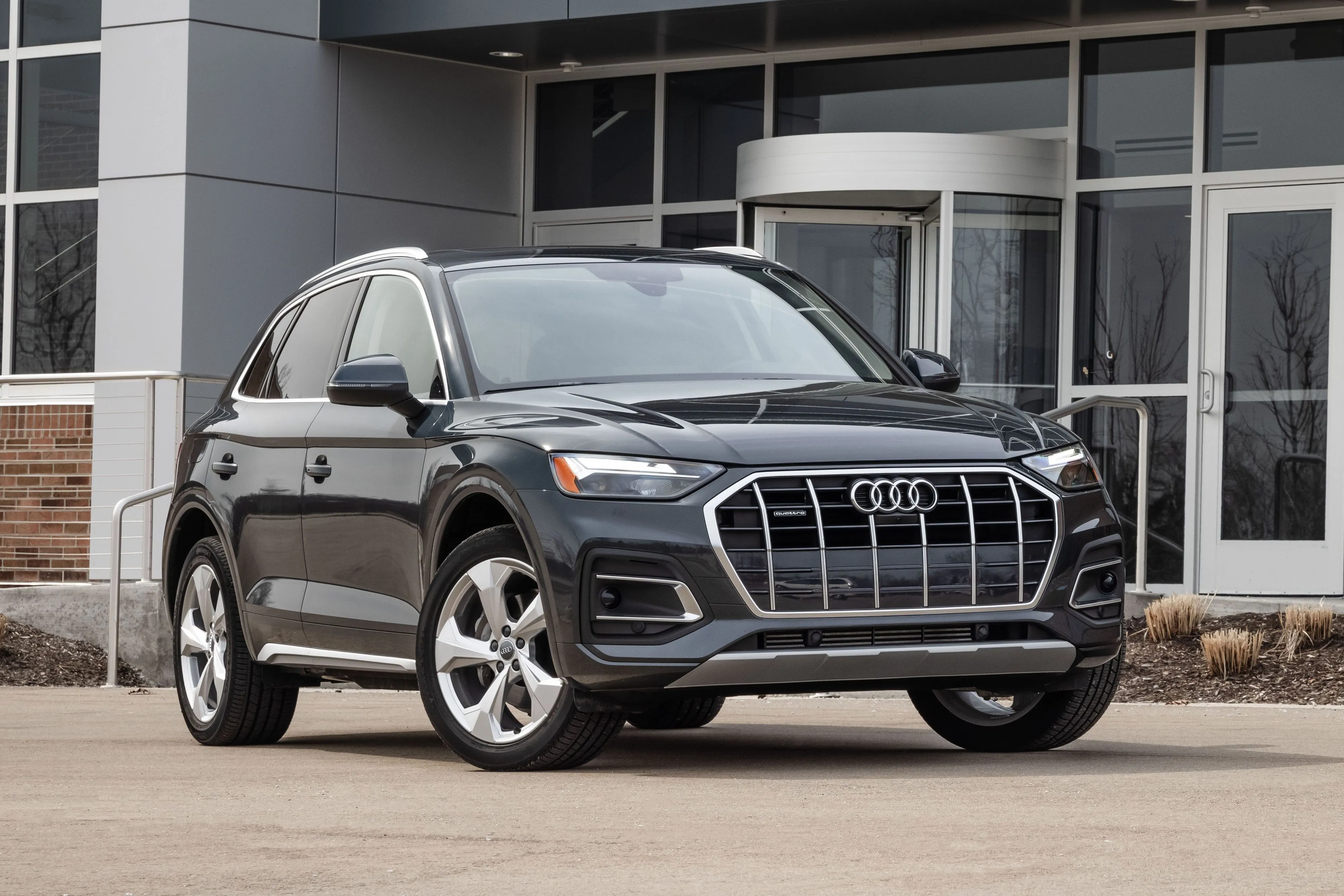 Audi Q5 2021 (Black)
