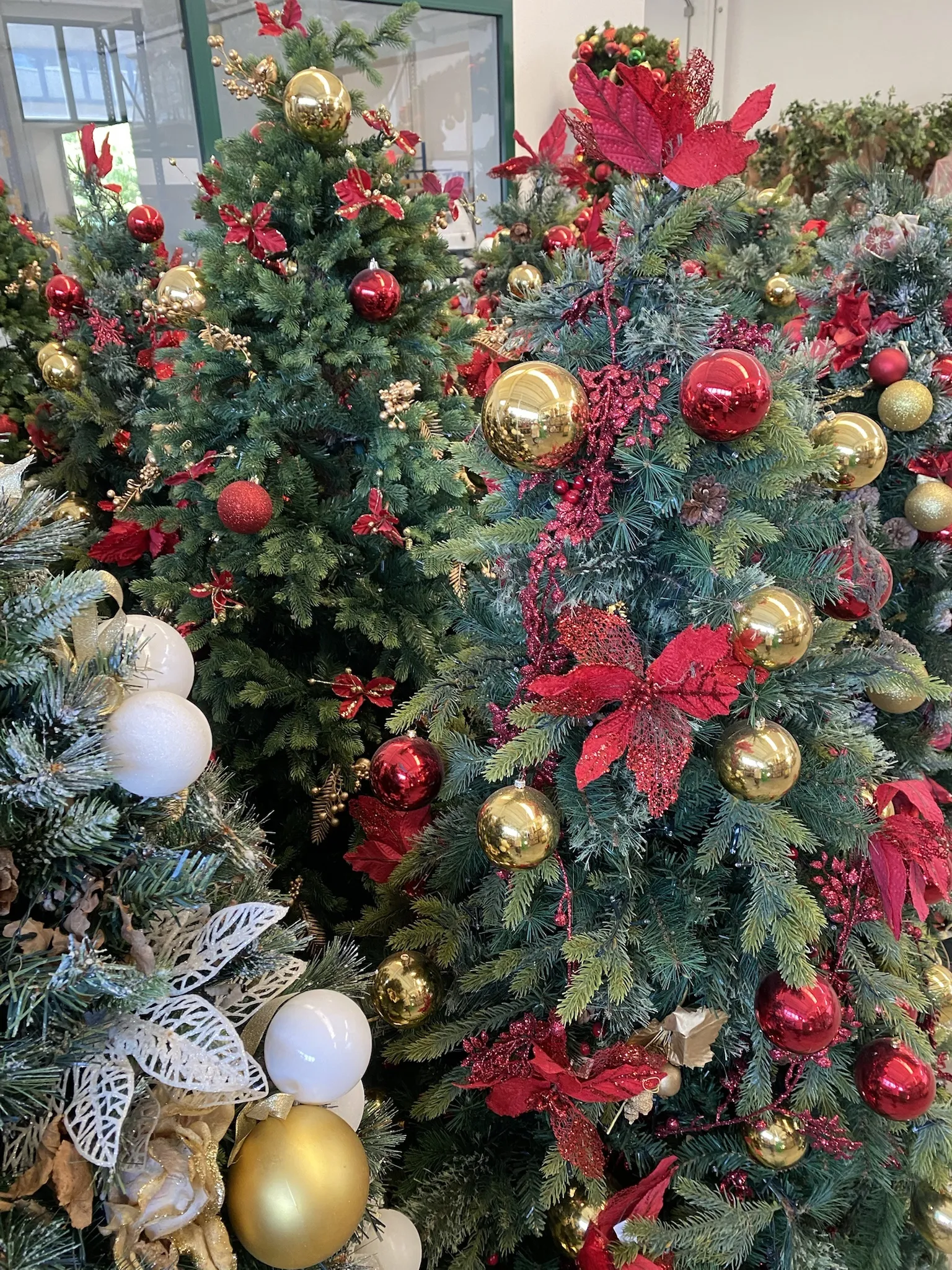 Noleggio Albero di Natale Luminoso bianco rosso H180cm.