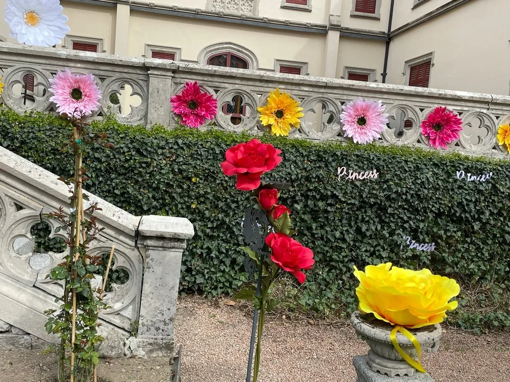 Noleggio Fiori giganti in tessuto n. pezzi