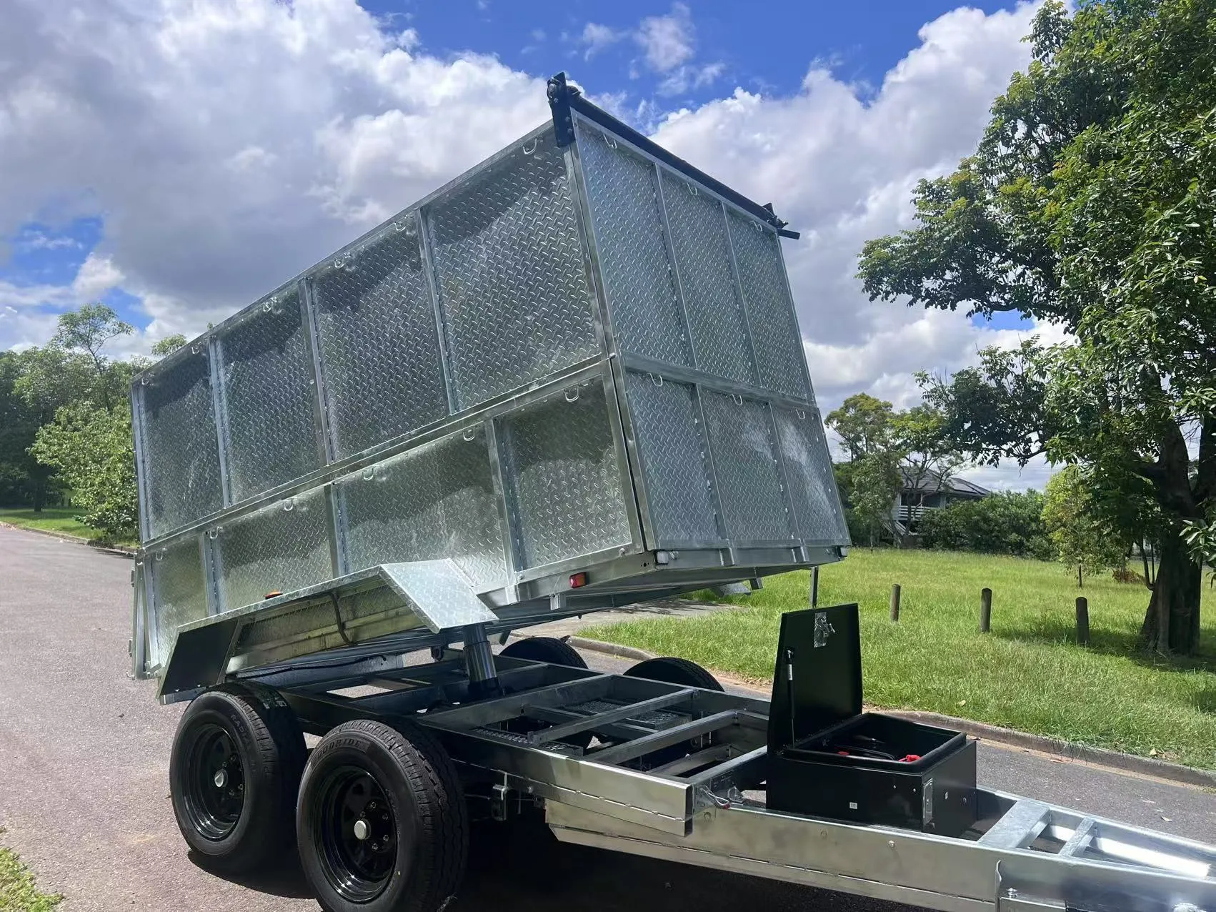 FOR SALE Skip Bin Trailer