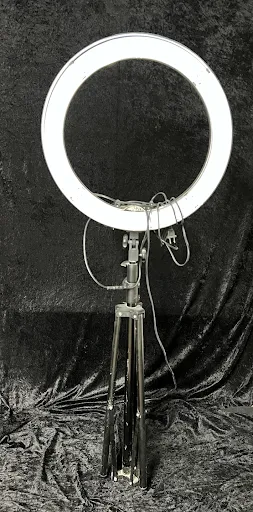 Ring Light (on tripod)