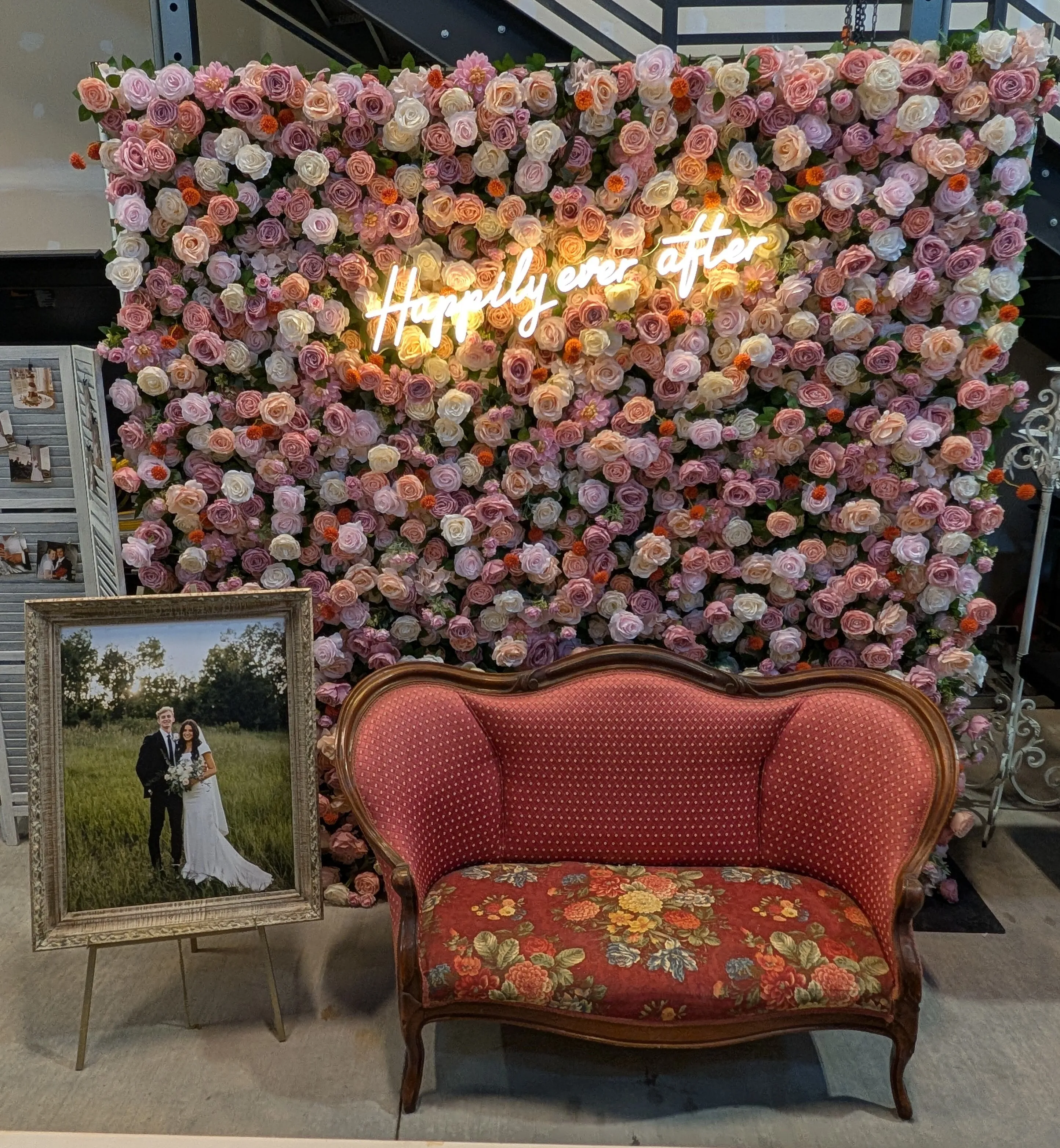 VINTAGE COUCH
