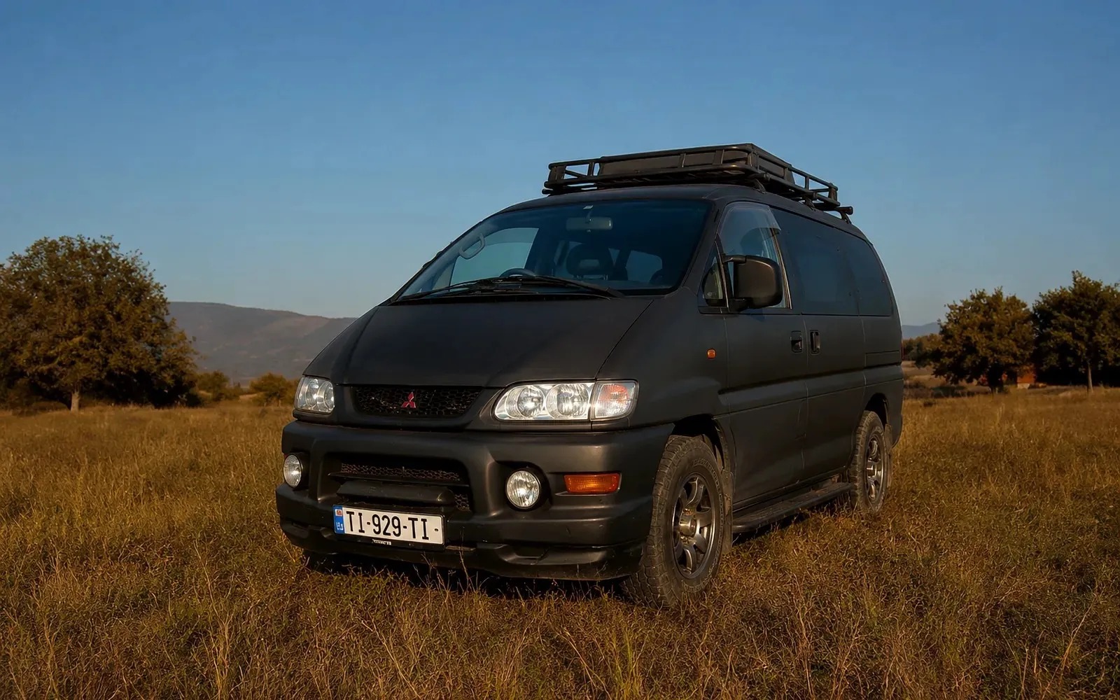 Mitsubishi Delica "Pathfinder Edition"