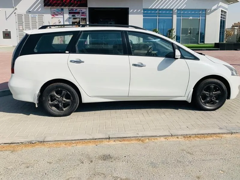 mitsubishi grandis