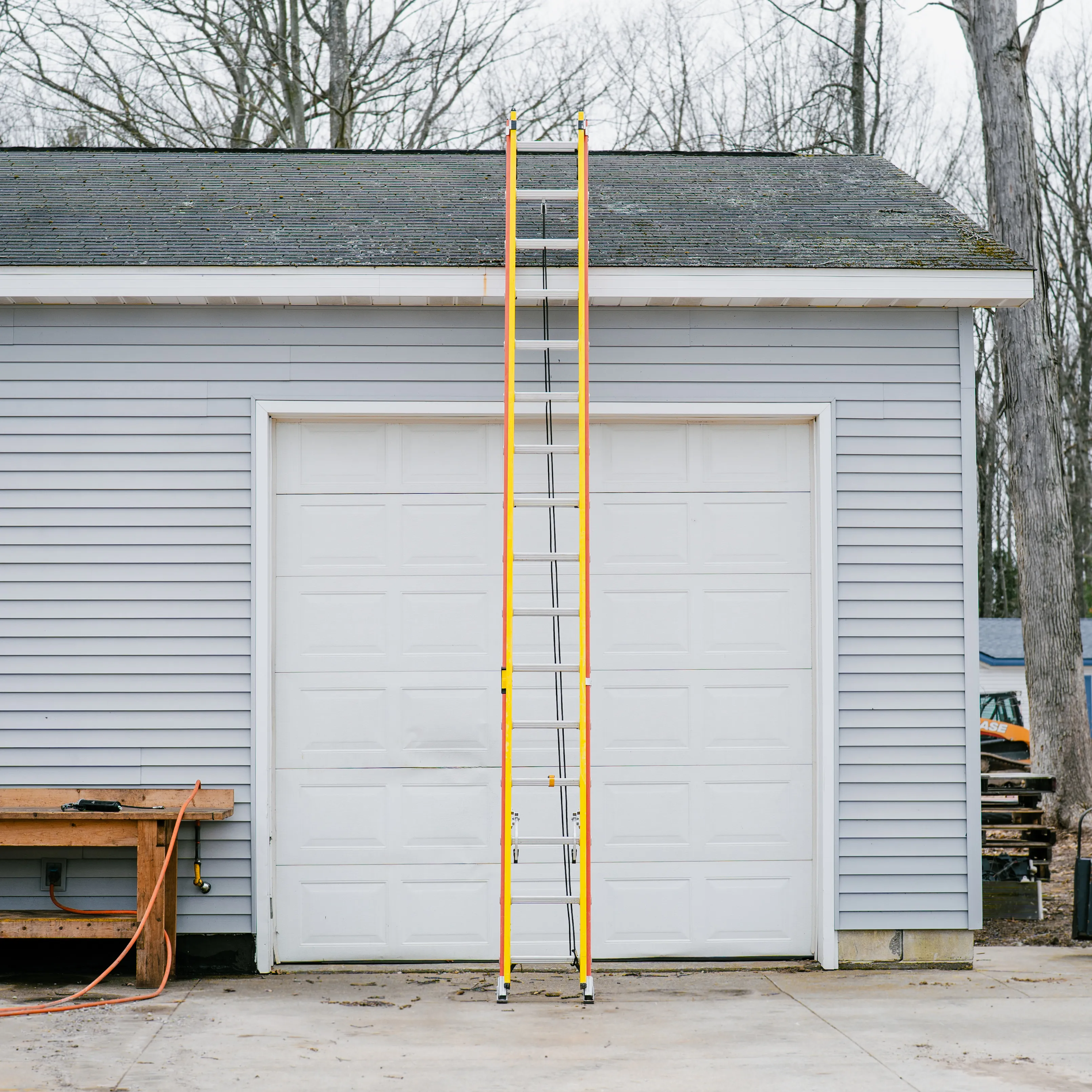 Extension Ladder - 32 FT