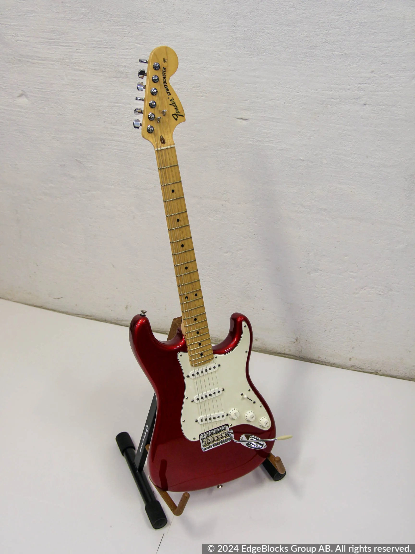 2011 Fender American Special Stratocaster, Candy Apple Red, Lönn