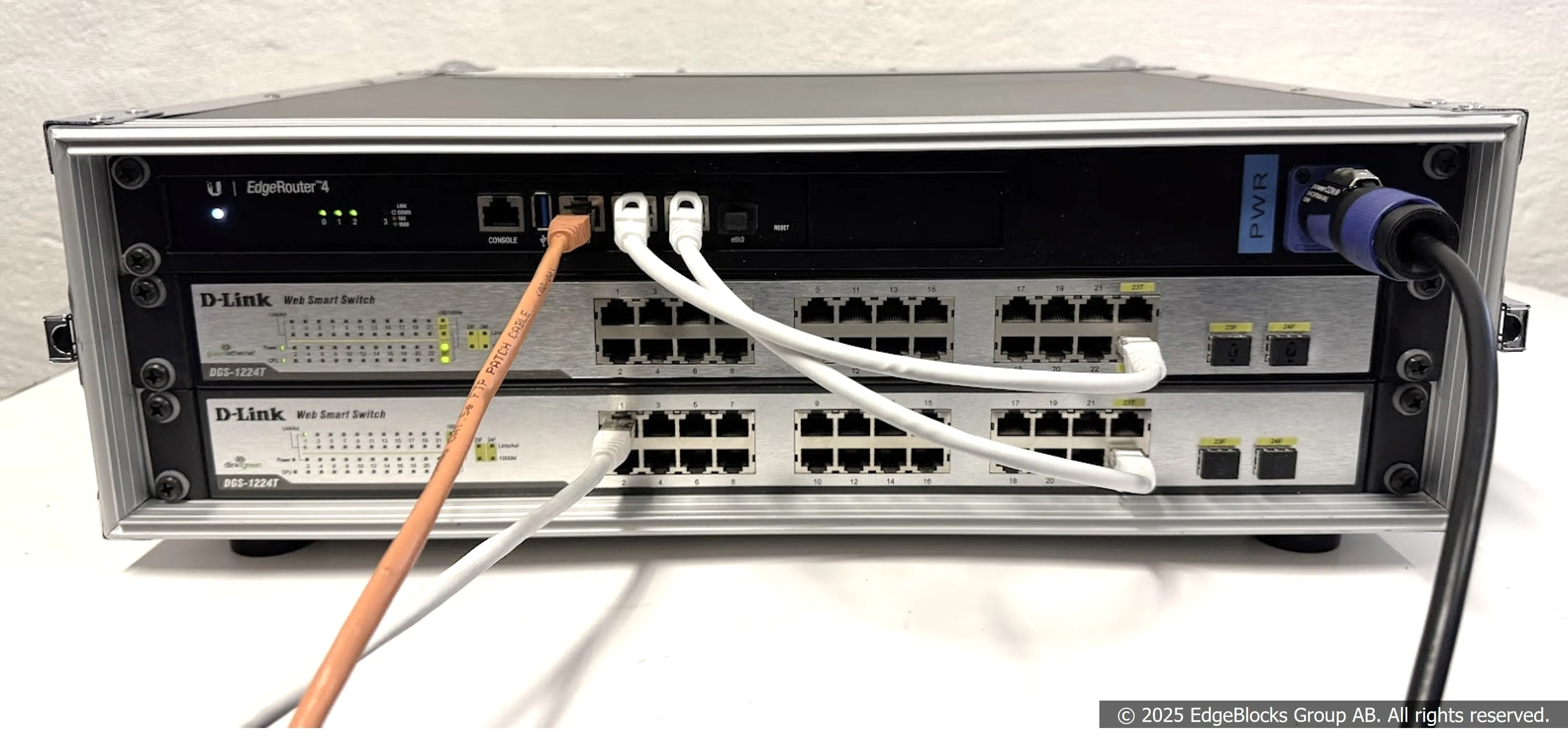 Mobile Network Rack Unit 2 - Router, 48 Gbps ports
