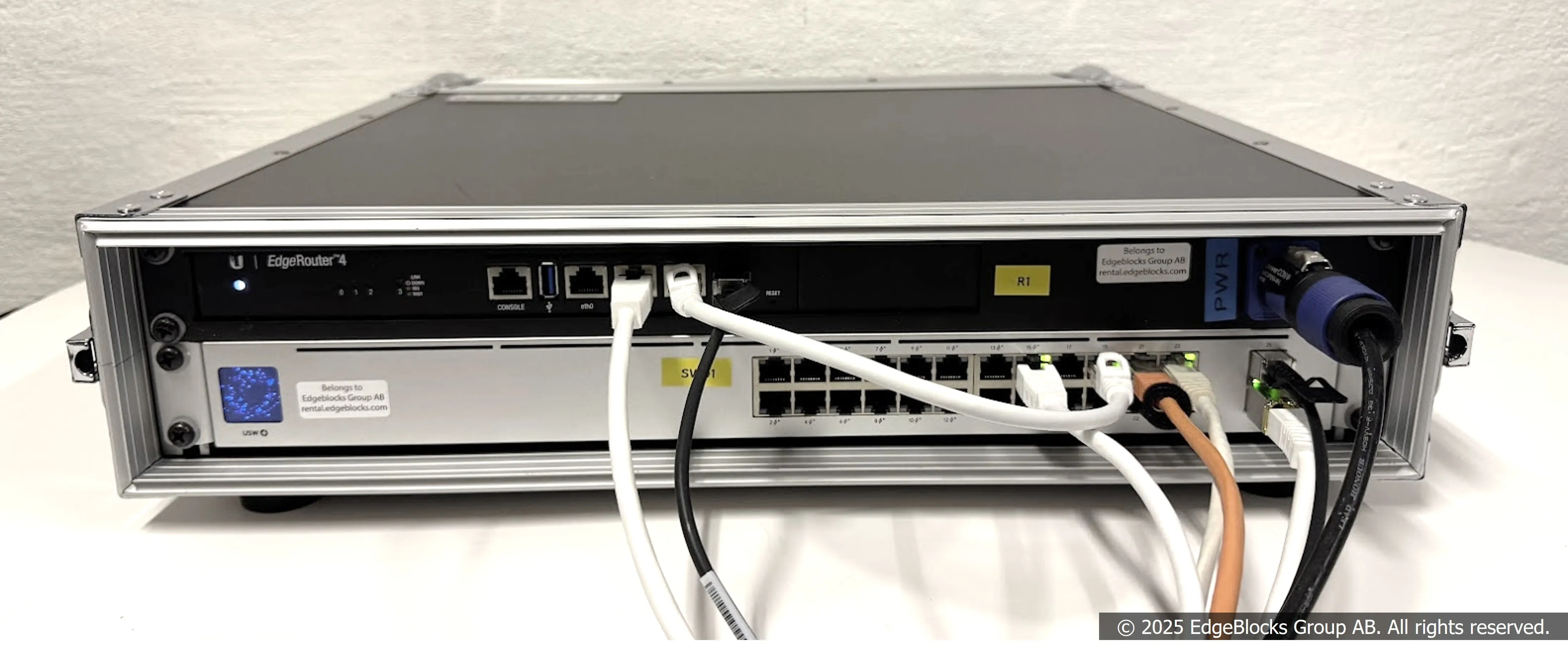 Mobile Network Rack Unit 1 - Router, 24 Gbps ports, POE+