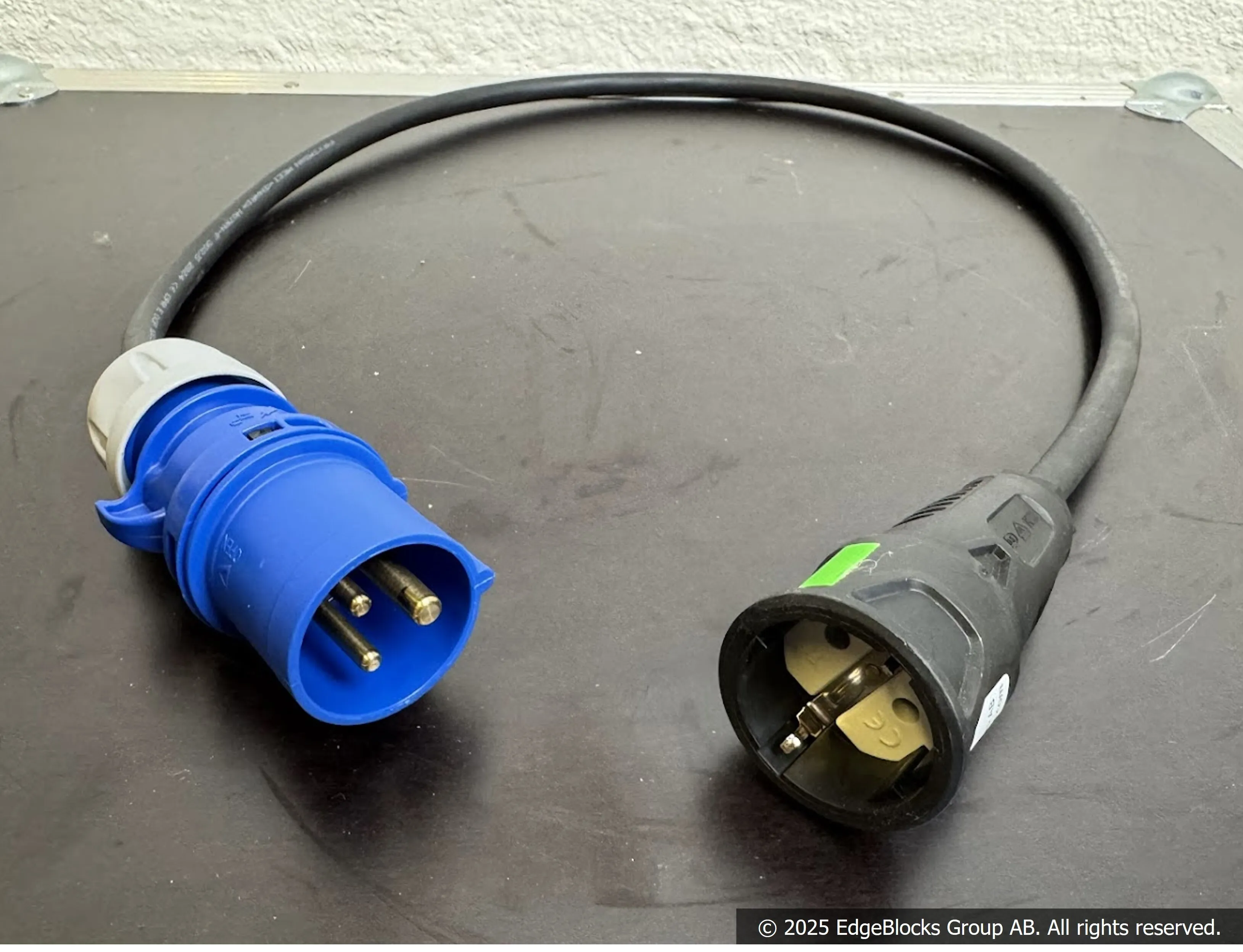 Adapterkabel CEE Blå 16A - Eu skarv 1m