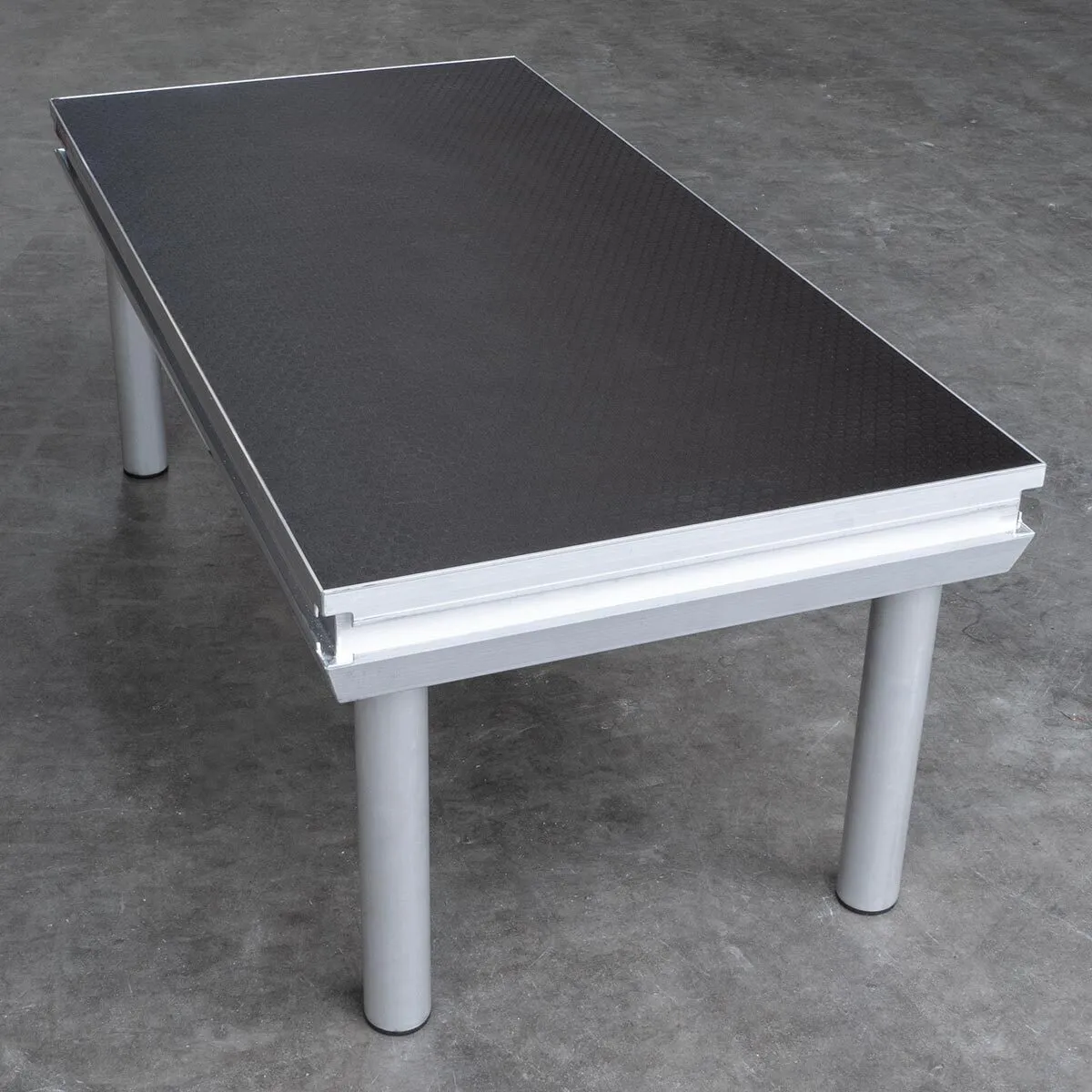 Verhuur: Fortex podium deel 1x0,5 meter
